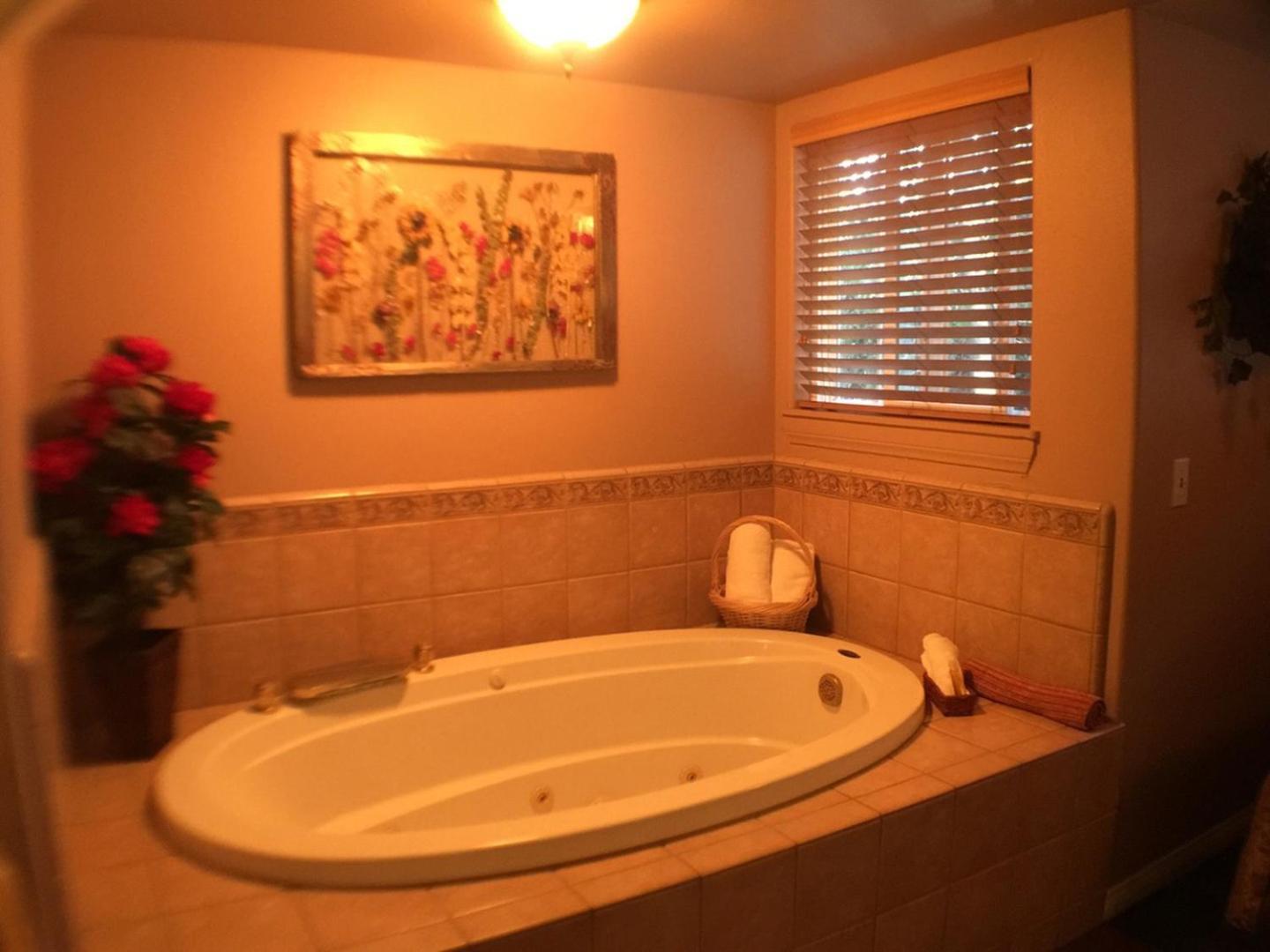 Giant Oaks Lodge photo 24
