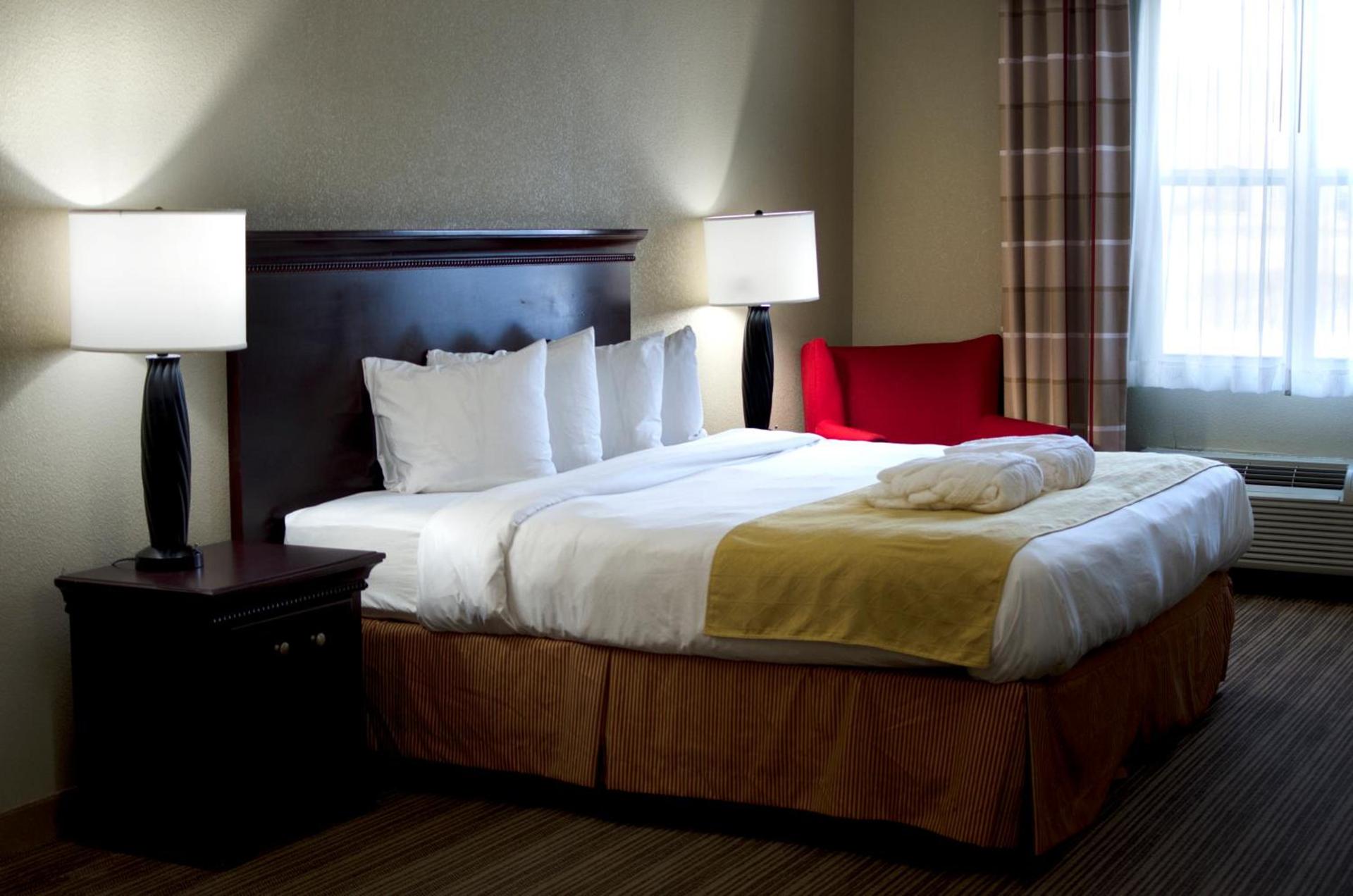 Country Inn & Suites by Radisson, Ithaca, NY photo 44