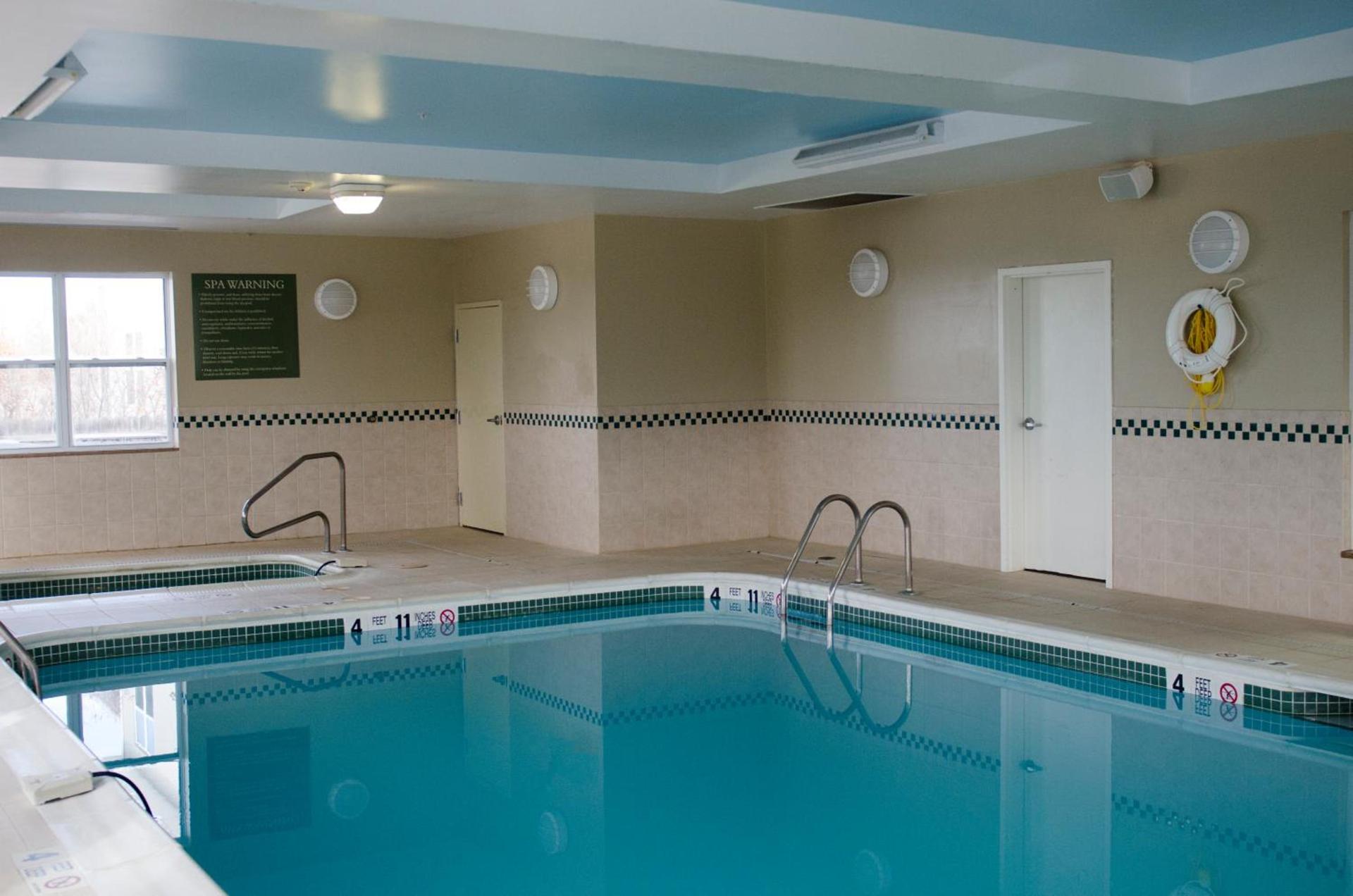 Country Inn & Suites by Radisson, Ithaca, NY photo 38