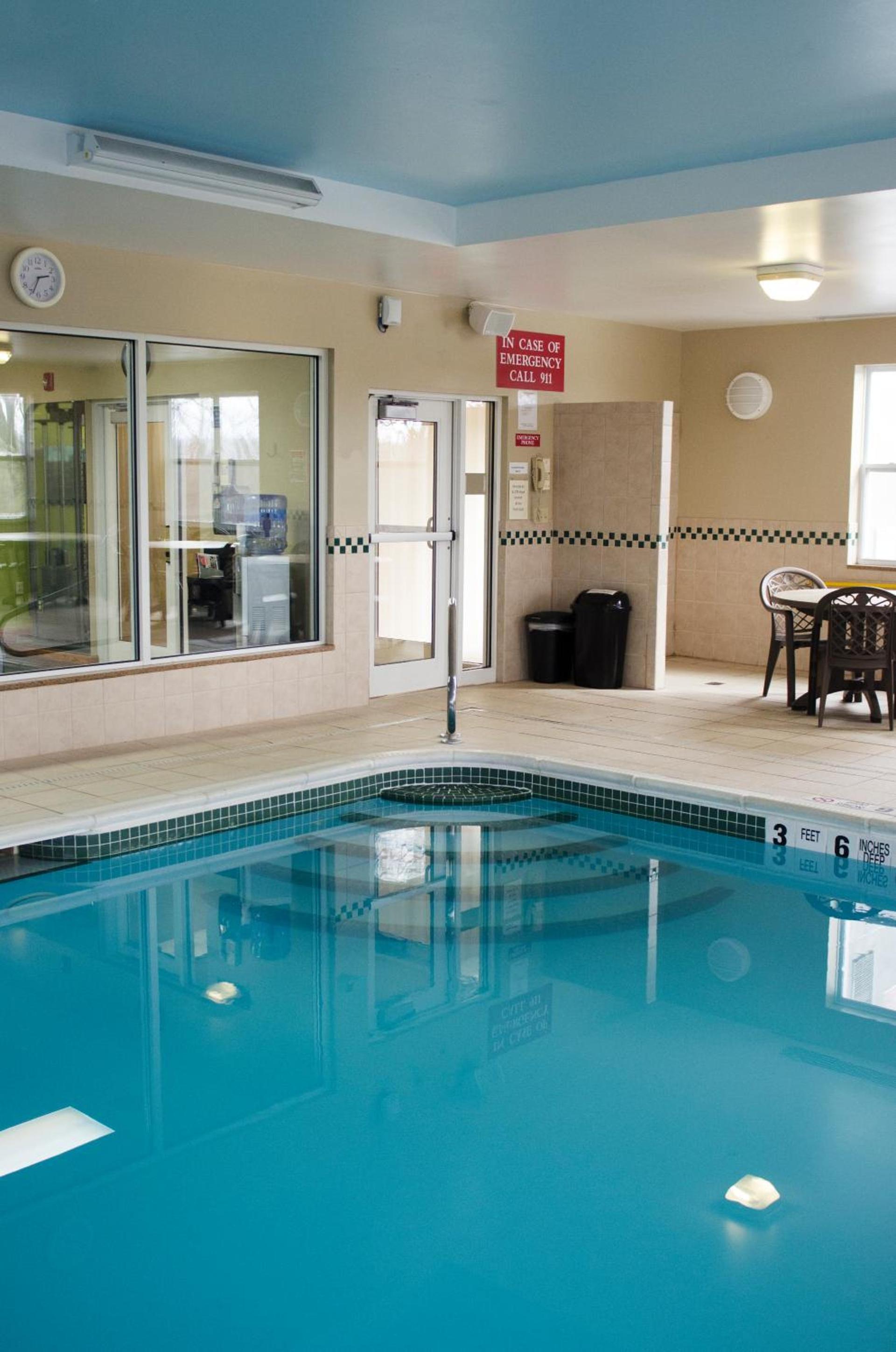 Country Inn & Suites by Radisson, Ithaca, NY photo 37