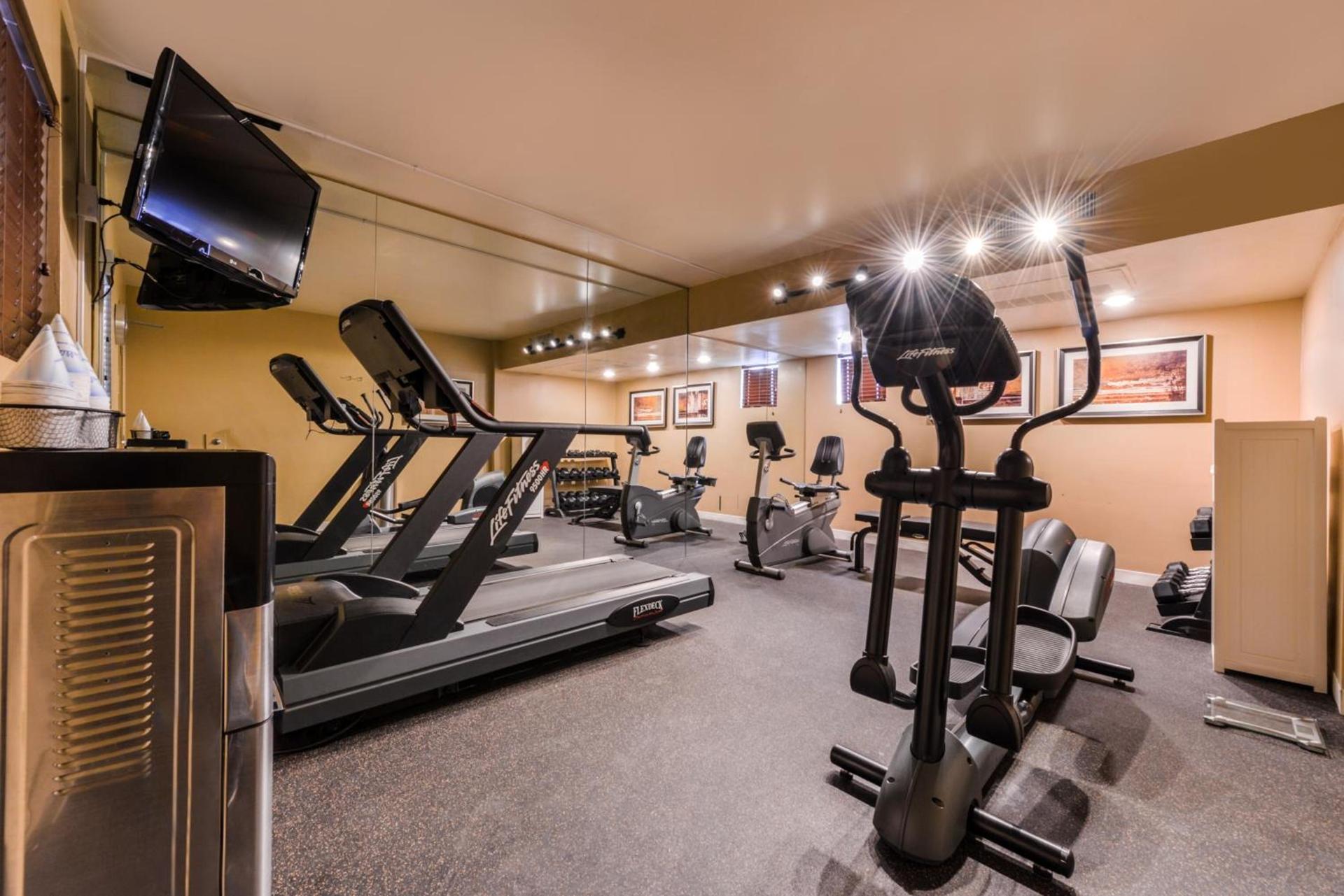 Best Western Plus King's Inn and Suites photo 89