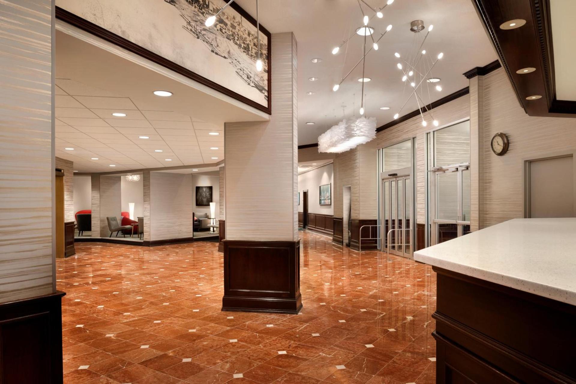Radisson Hotel Cincinnati Riverfront photo 39