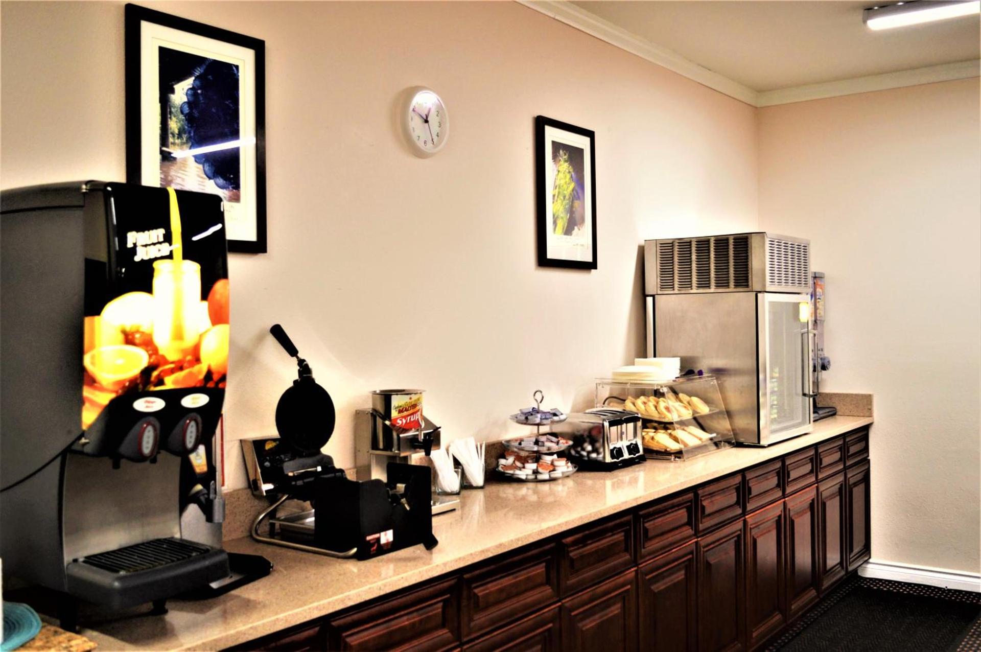 GuestHouse Inn Enumclaw photo 10