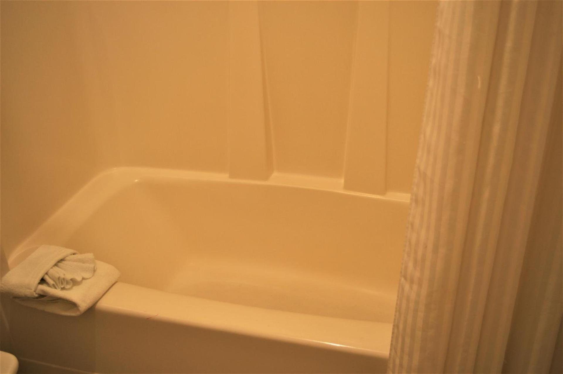 GuestHouse Inn Enumclaw photo 14