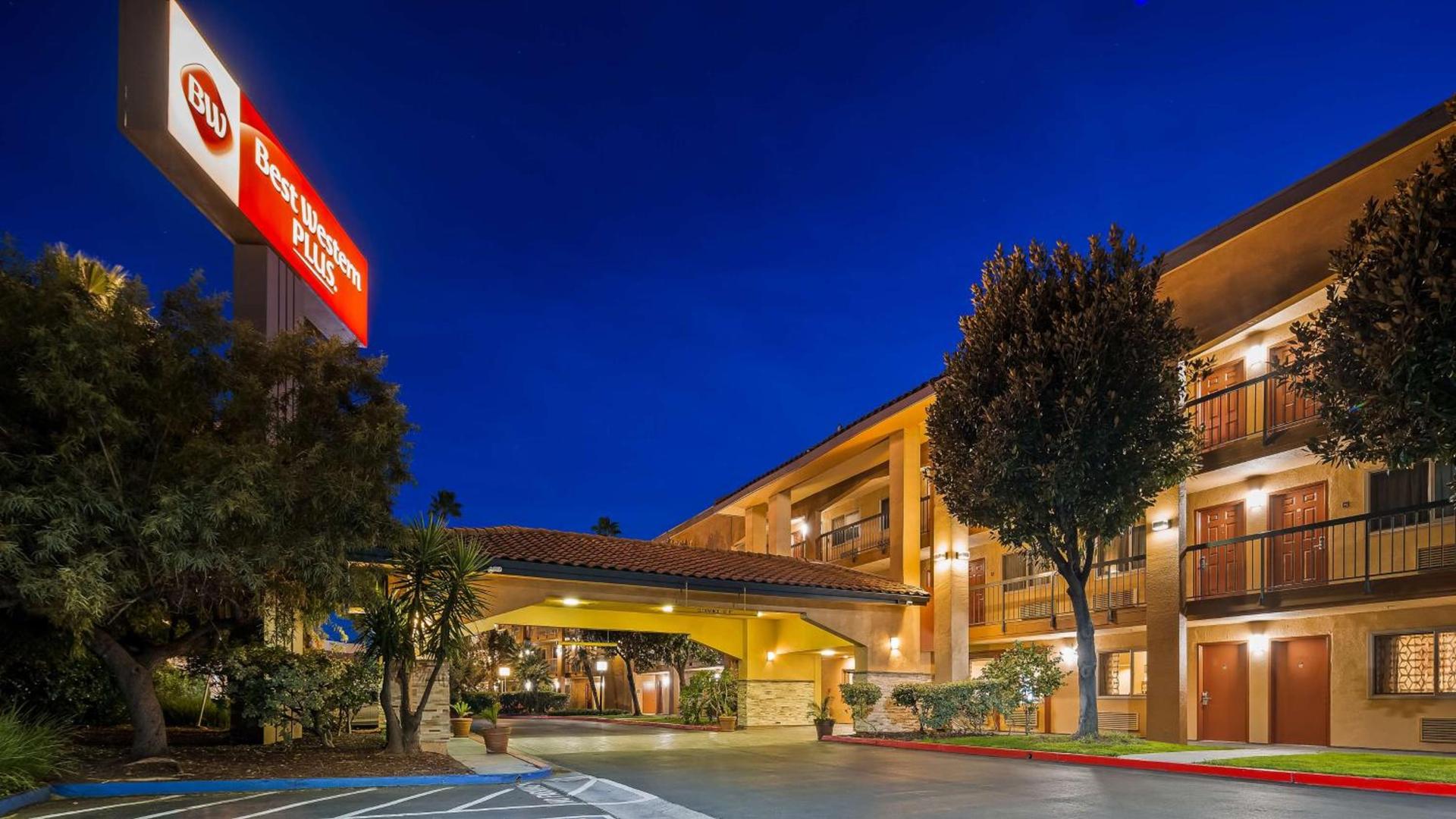 Best Western Plus Pleasanton Inn — hotel in Pleasanton
