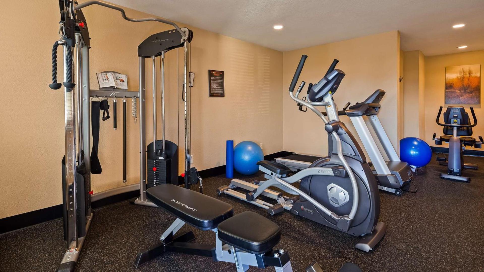 Best Western Plus Pleasanton Inn photo 13