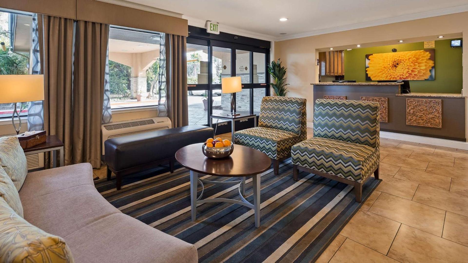 Best Western Plus Pleasanton Inn photo 10