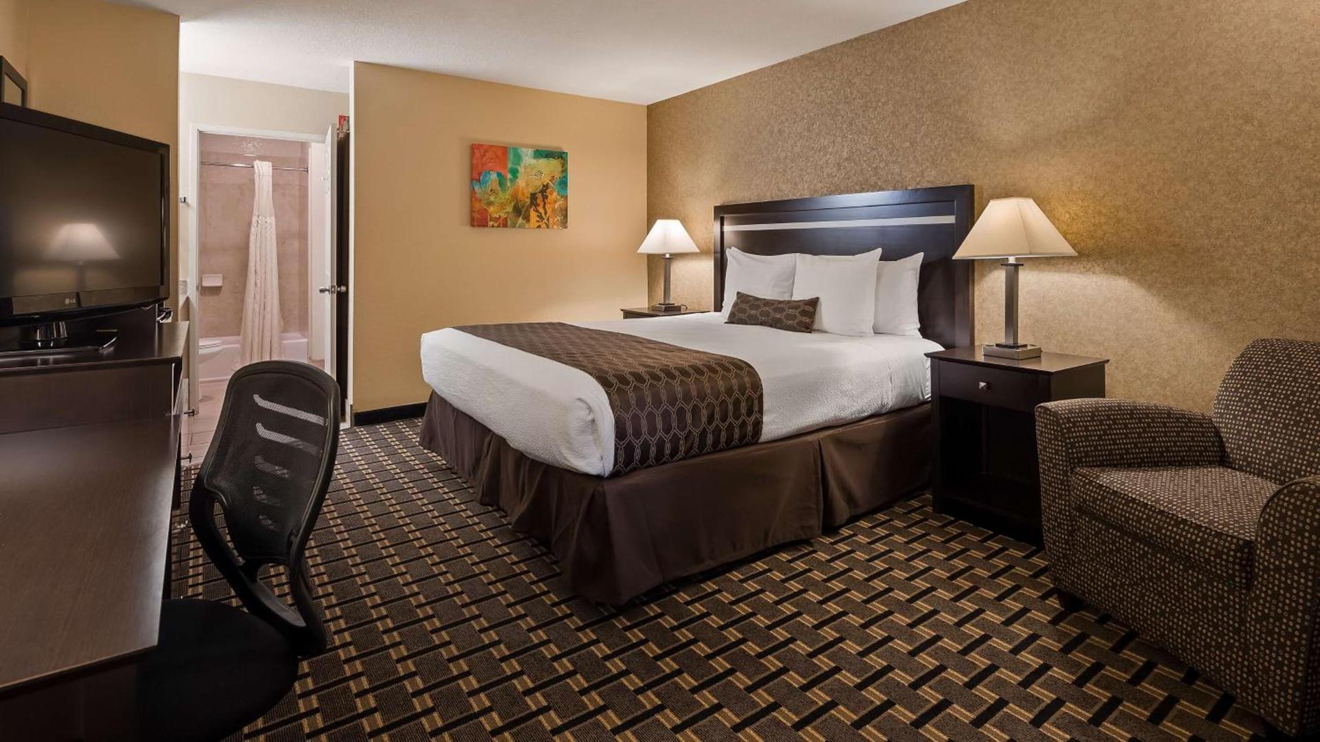 Best Western Plus Pleasanton Inn photo 3