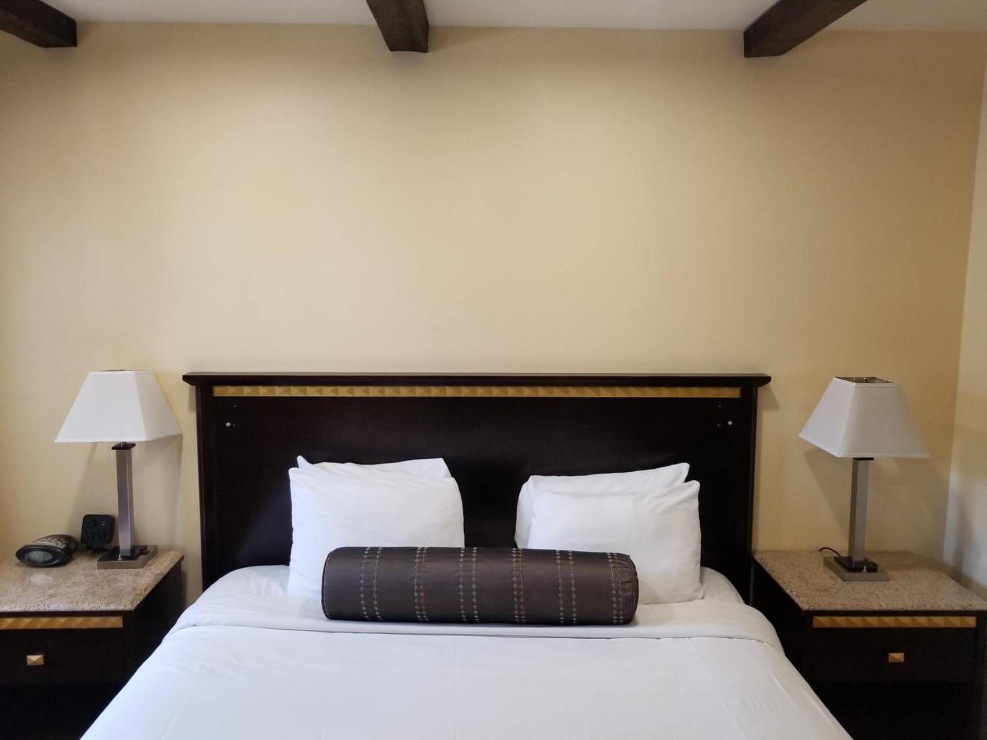 Tuscan Garden Inn photo 46