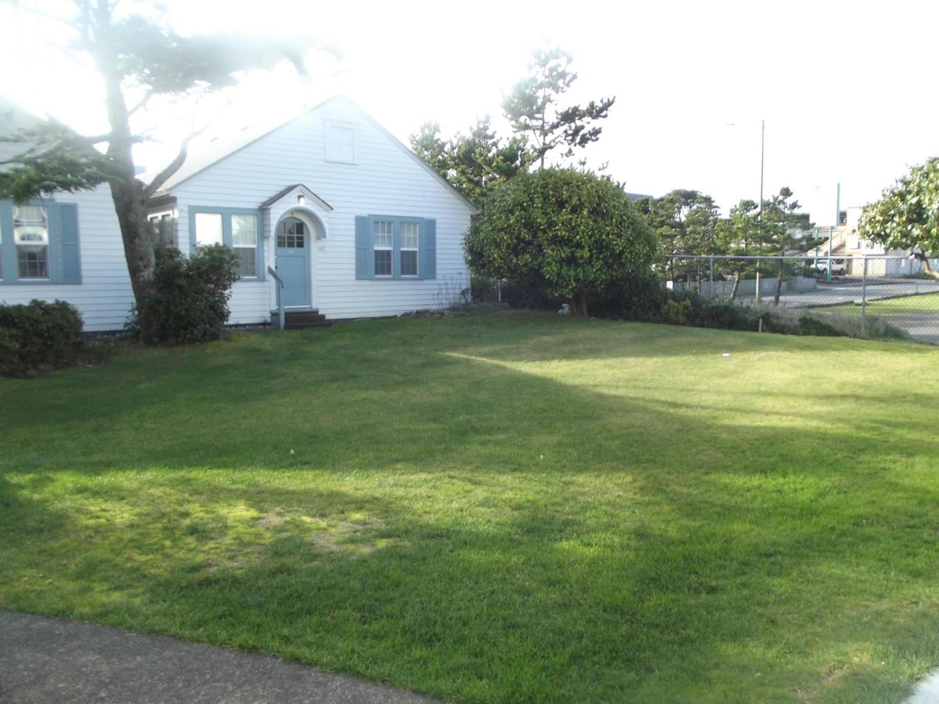Hillcrest Inn photo 33