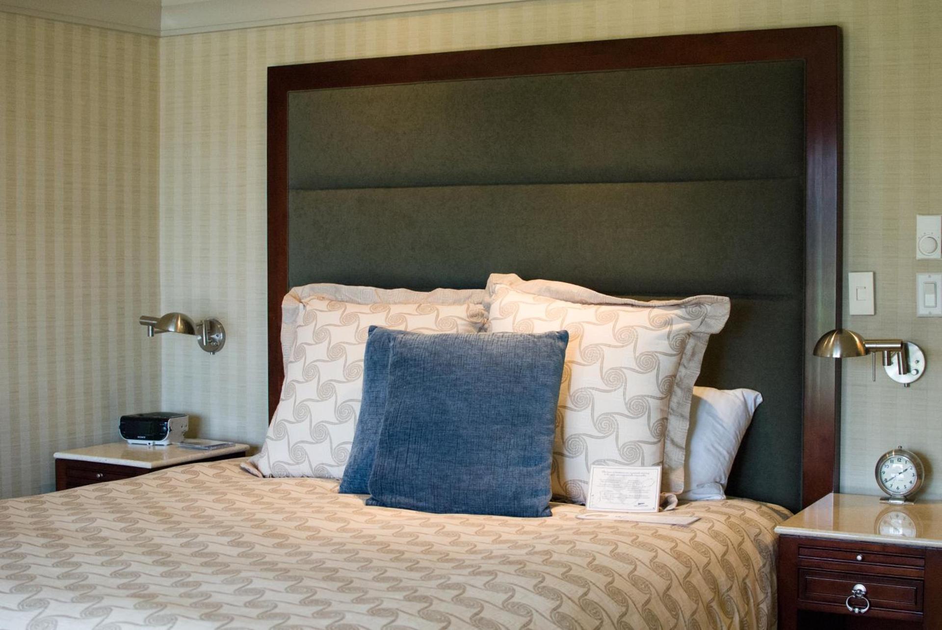 Monterey Bay Inn photo 7
