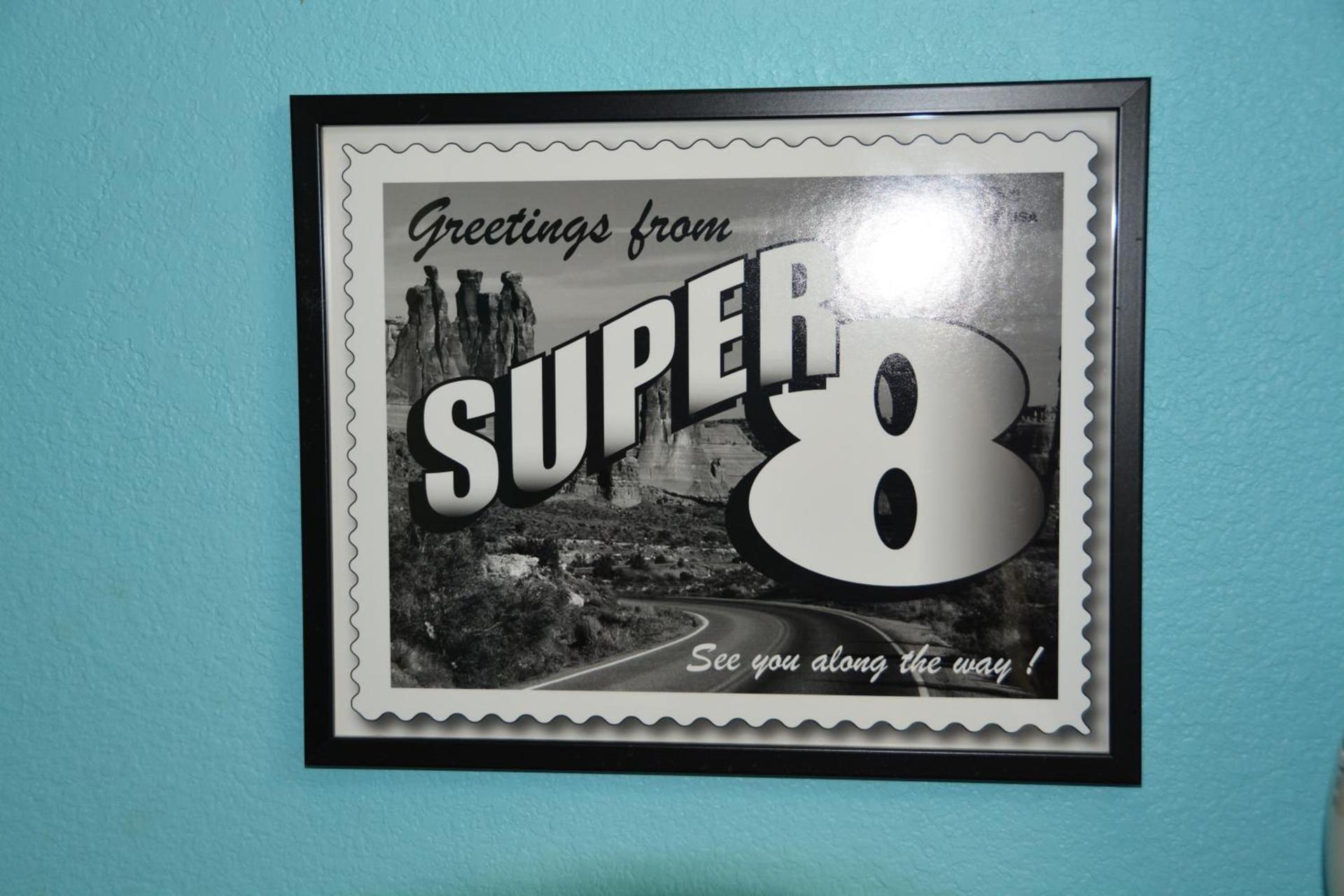 Super 8 by Wyndham Austin/Airport South photo 55