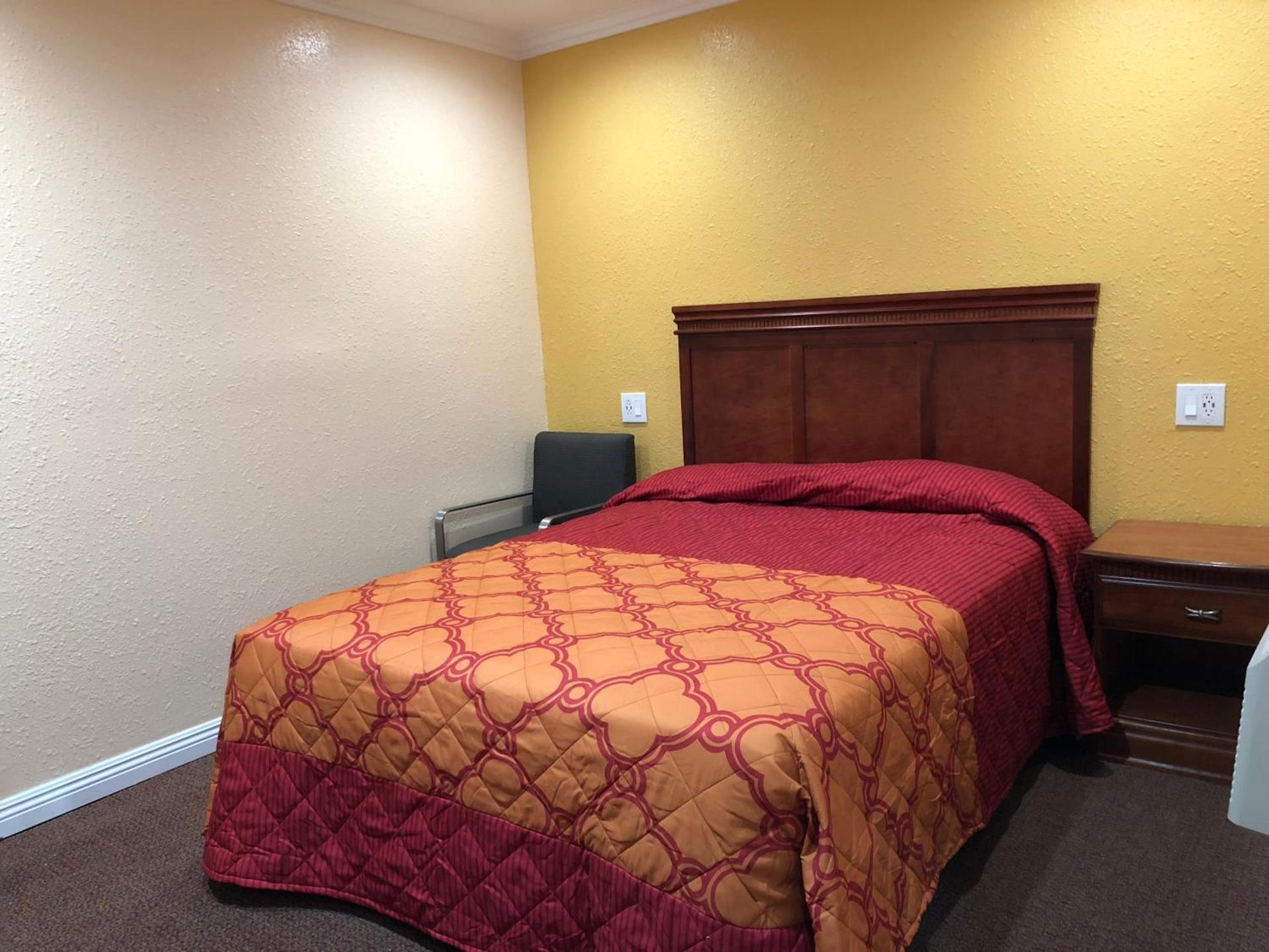 Rosa Bell Motel - Los Angeles photo 25