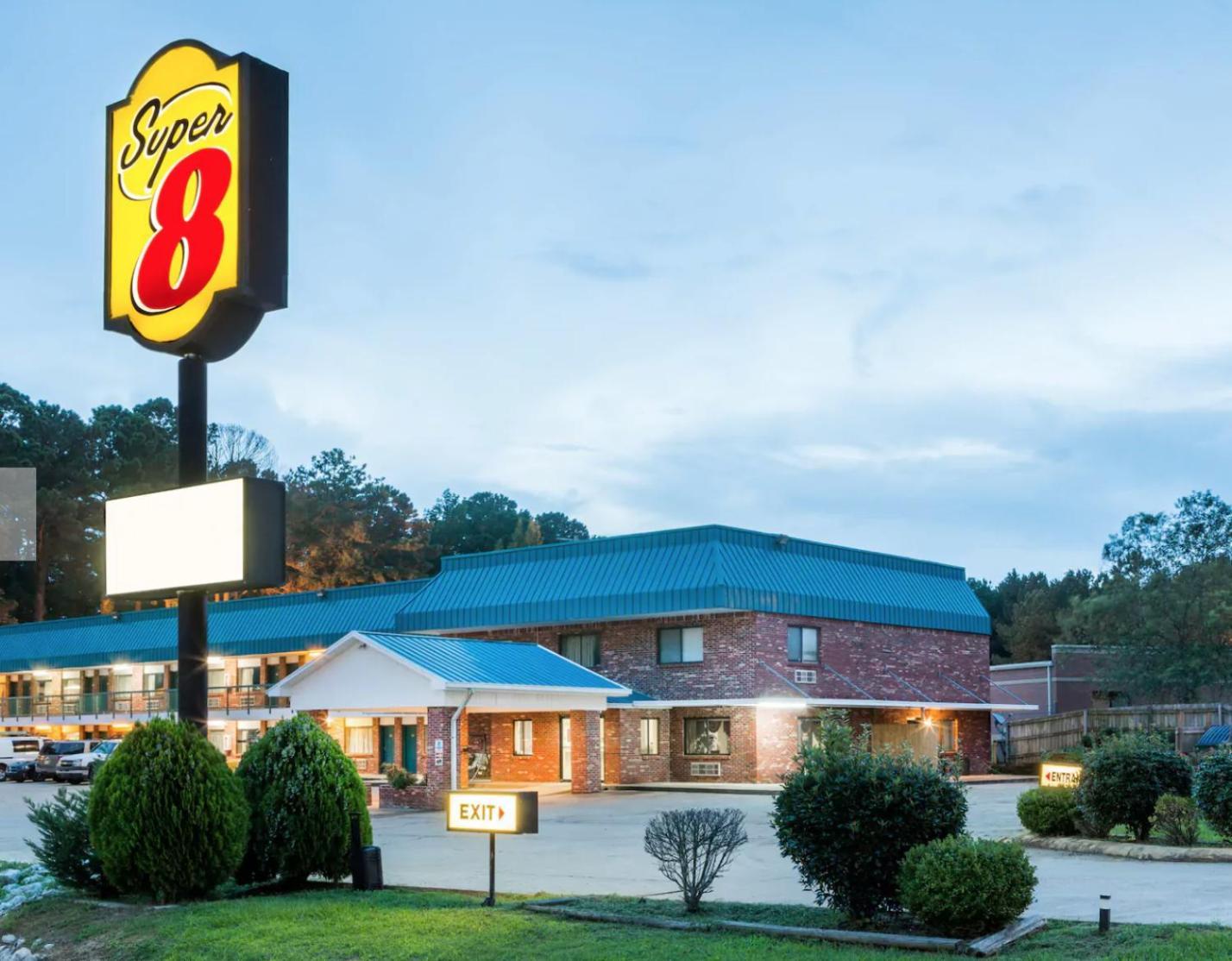 Super 8 by Wyndham Kosciusko photo 7
