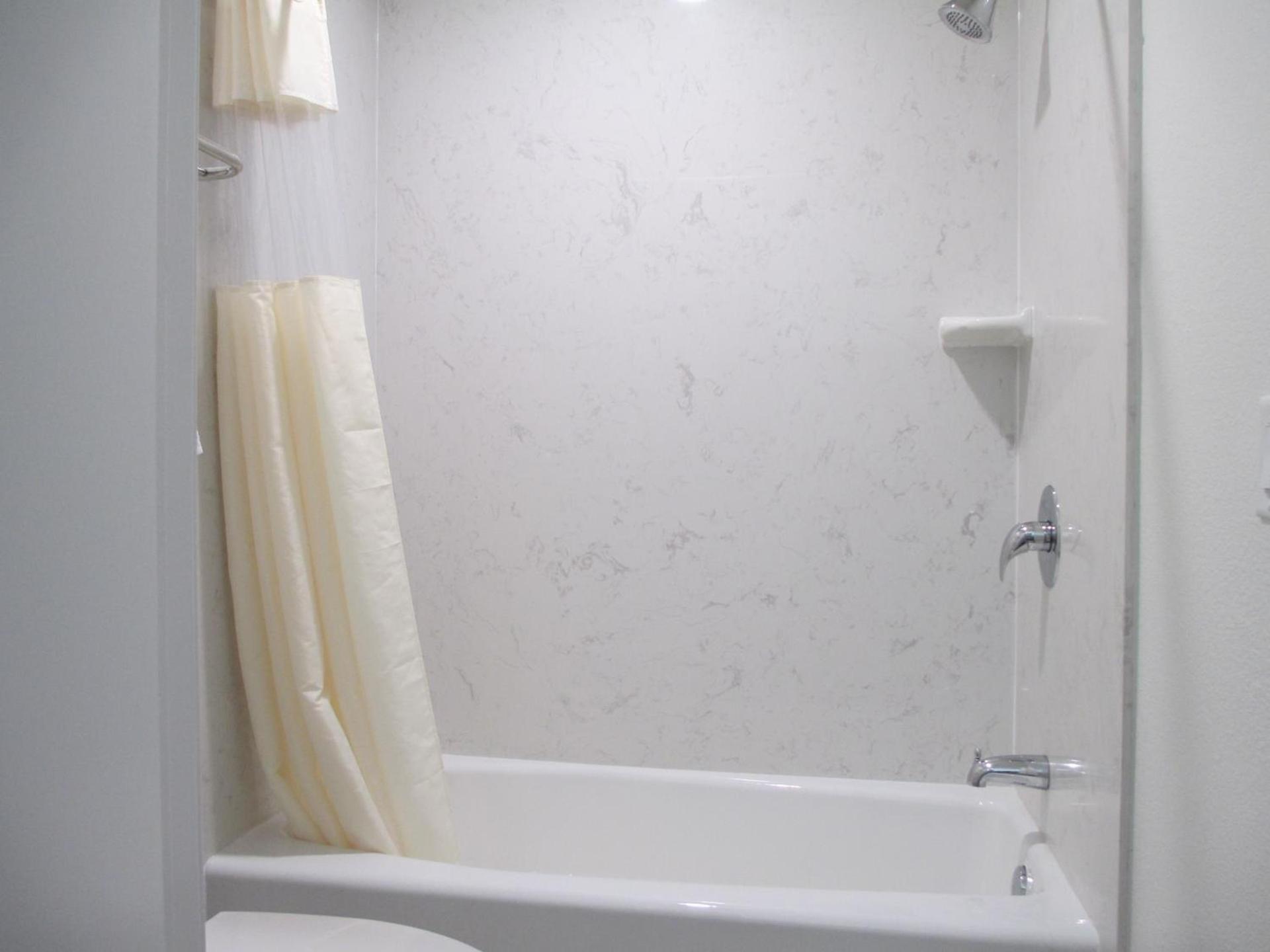 Claremont Lodge photo 9