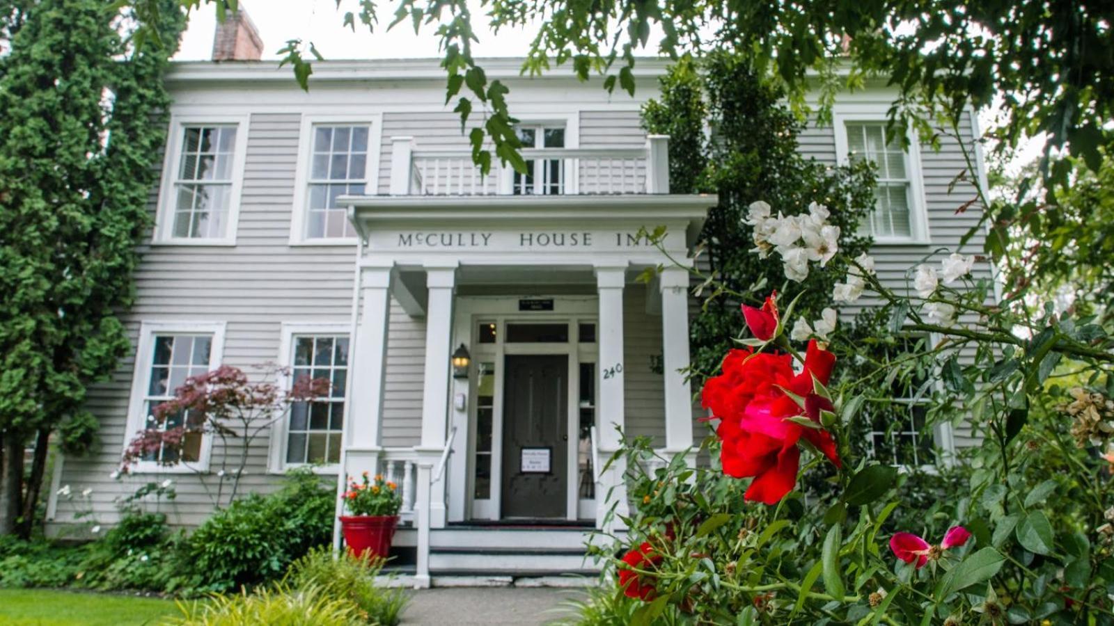 McCully House Inn photo 10