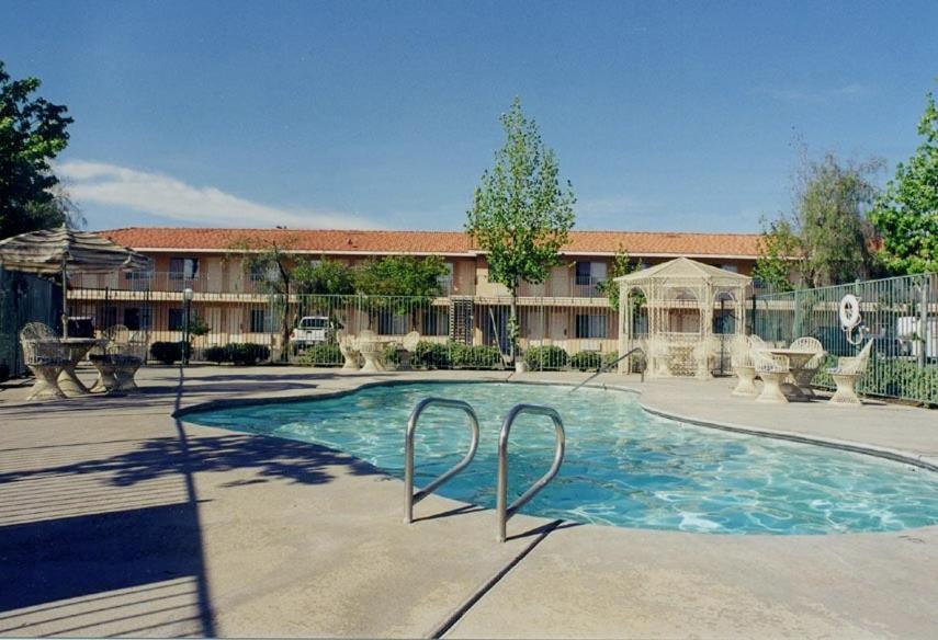 Applegate Inn photo 1
