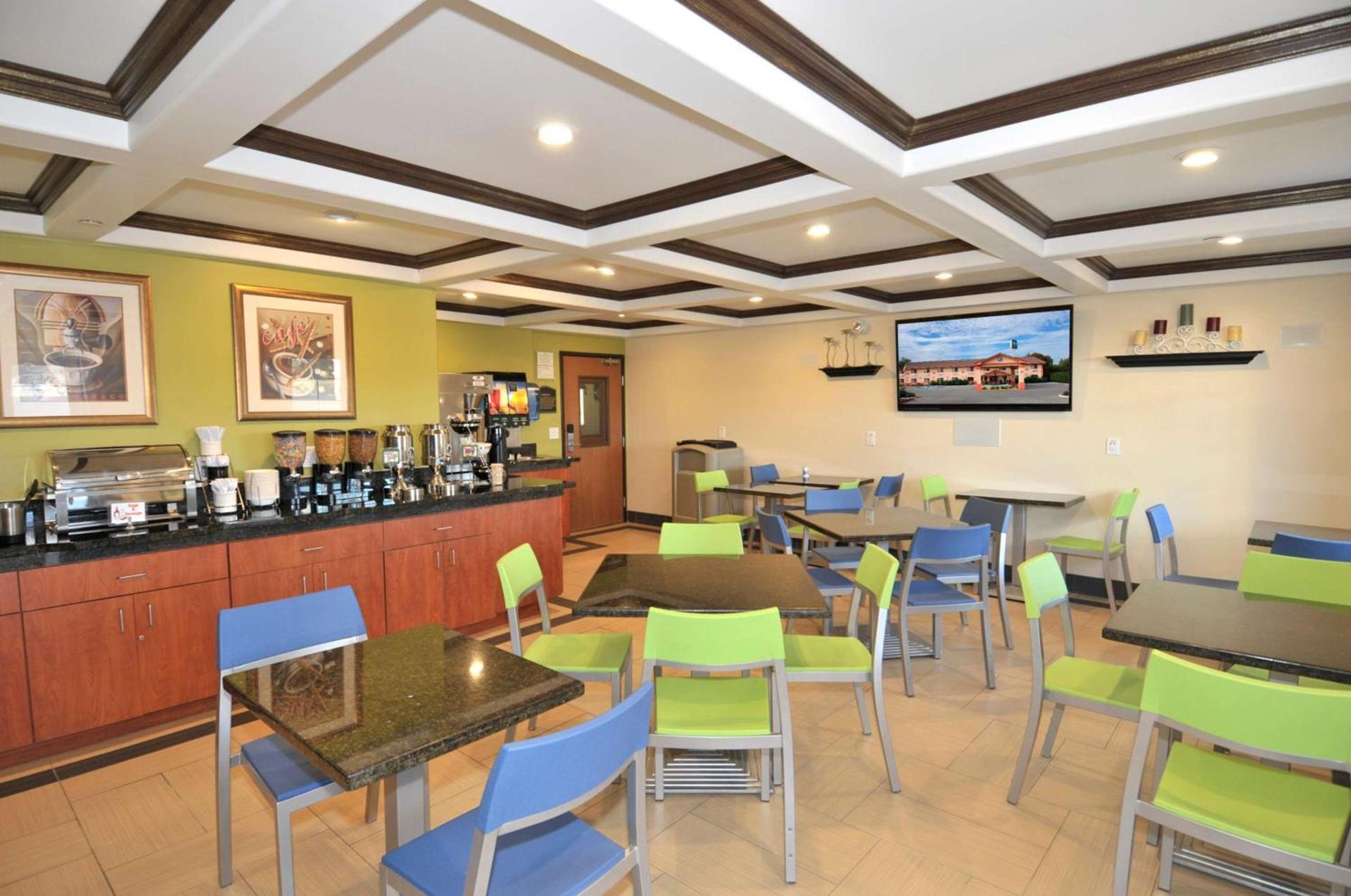 Best Western Antelope Inn & Suites photo 41