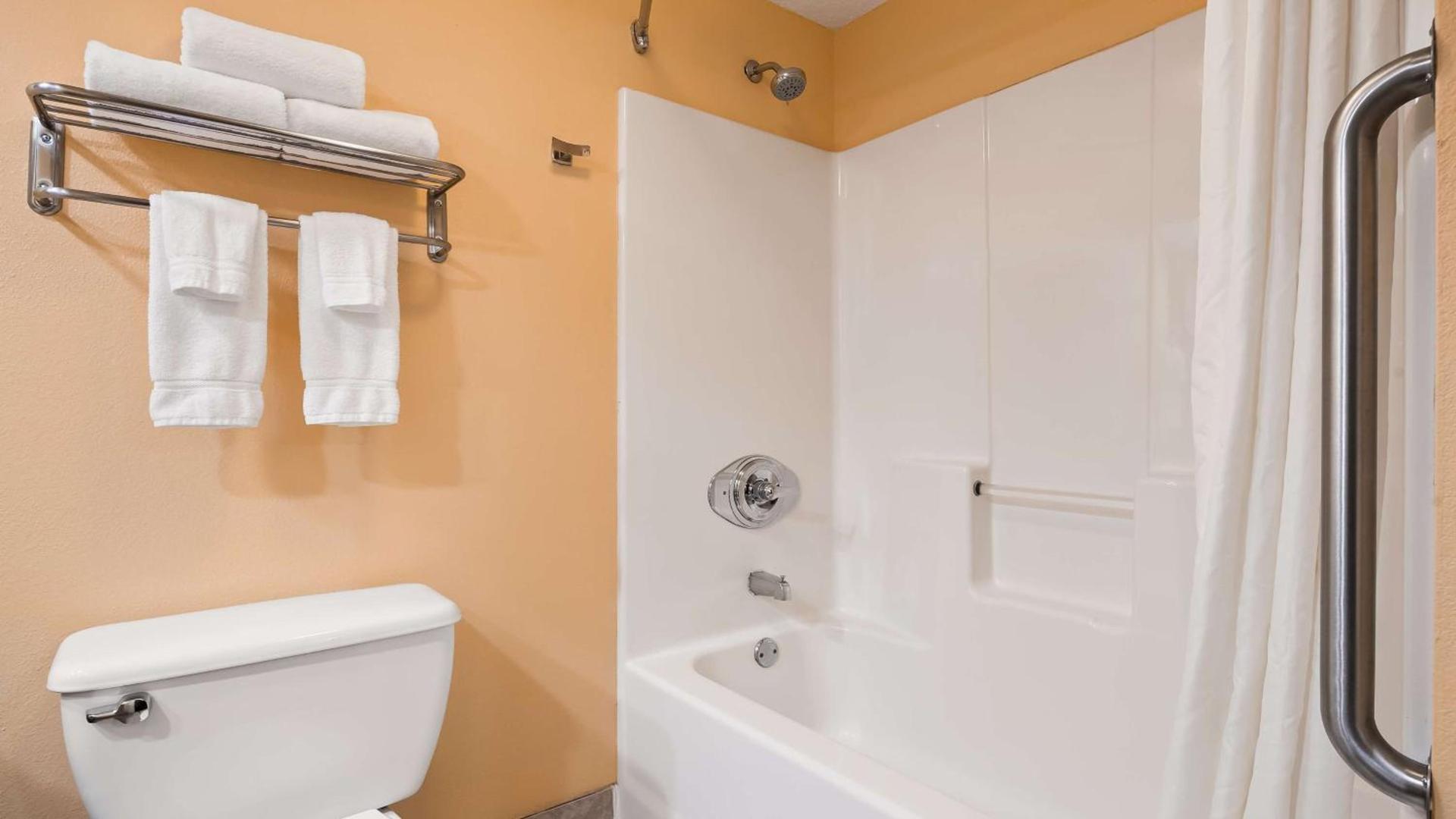Best Western Milton Inn photo 19