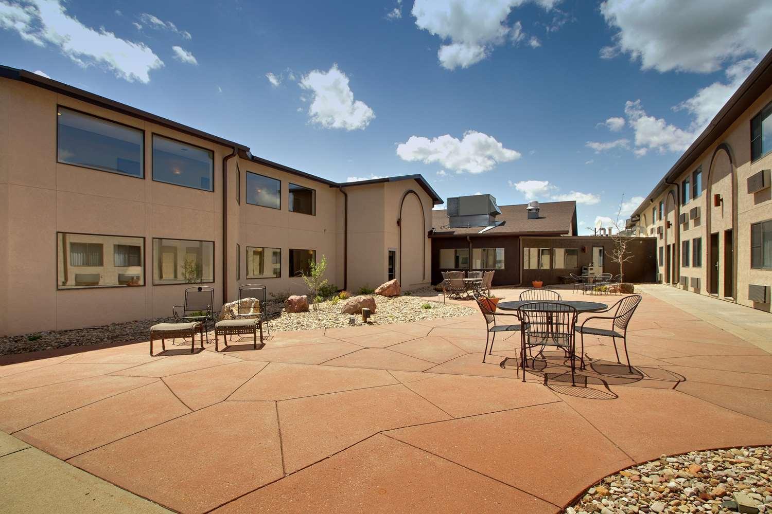 Best Western West Hills Inn photo 3