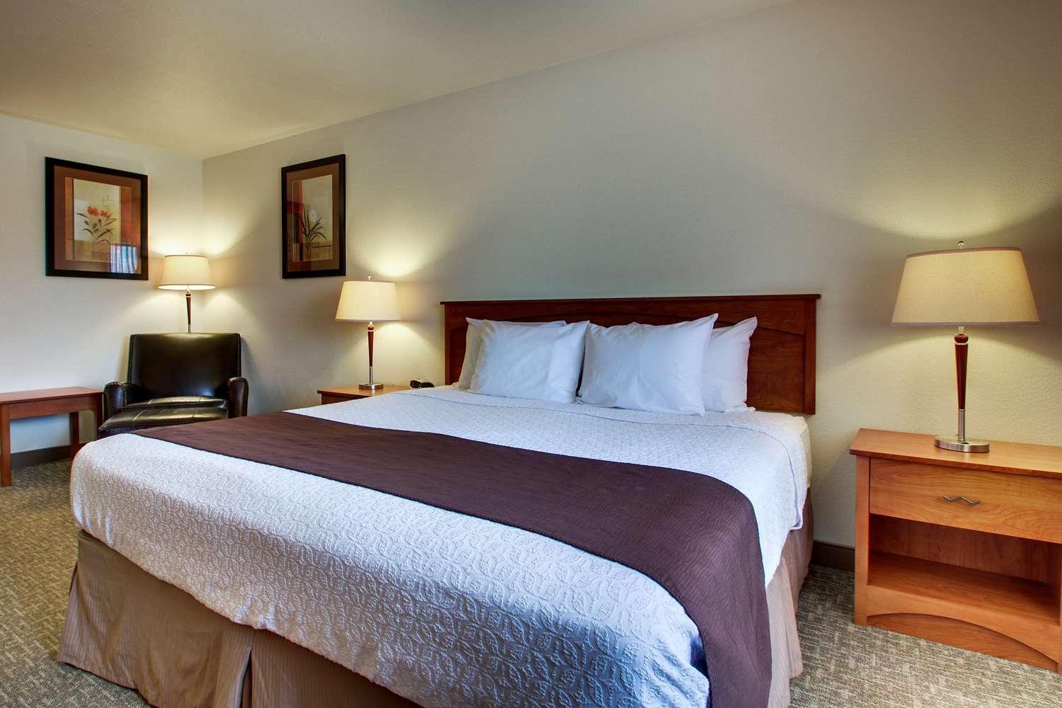 Best Western West Hills Inn photo 13