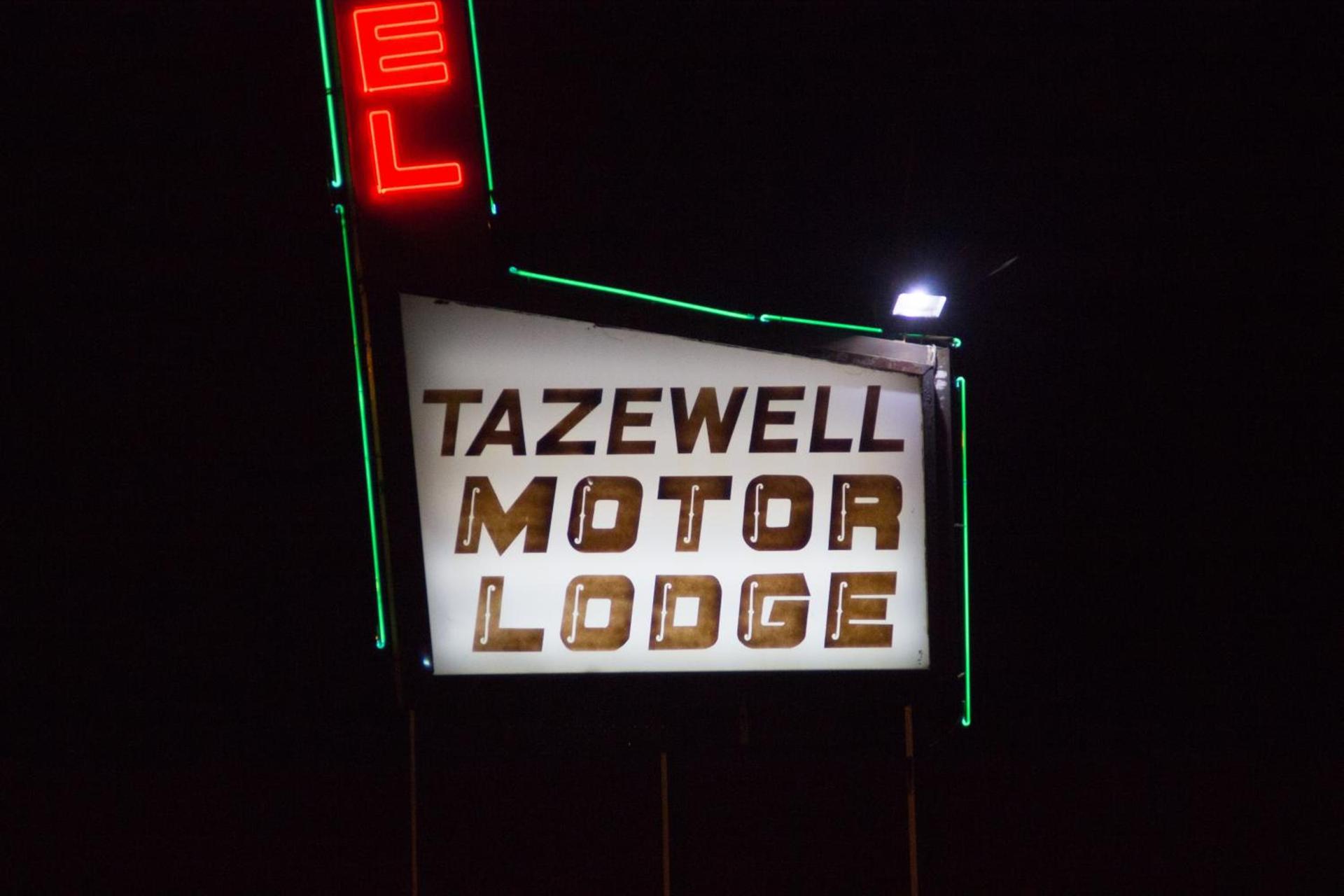 Tazewell Motor Lodge photo 11