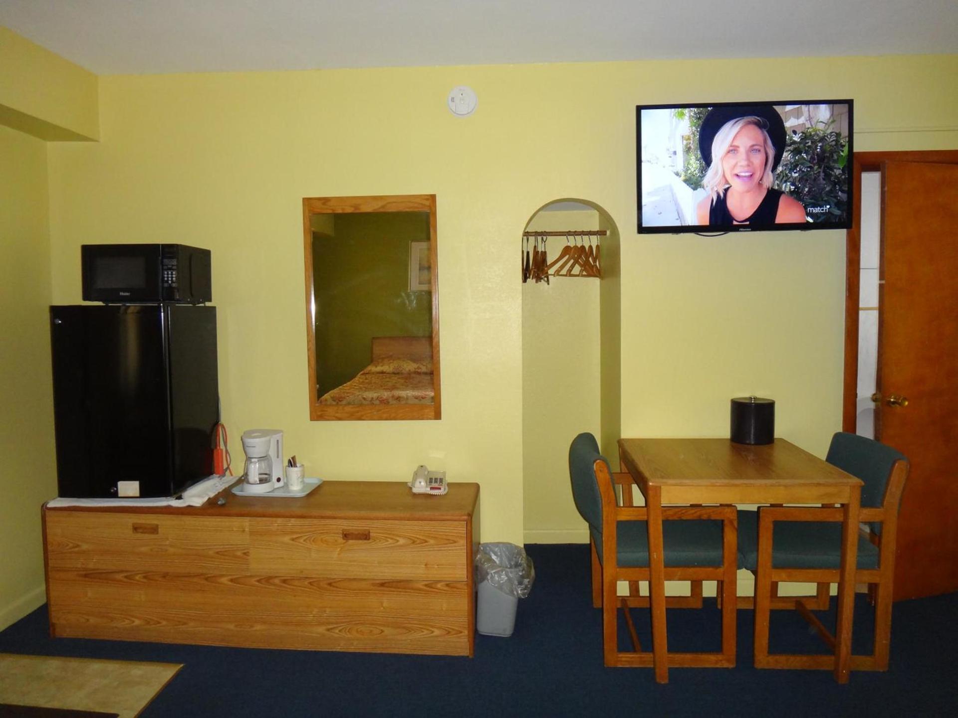 Pine Ridge Motel photo 22