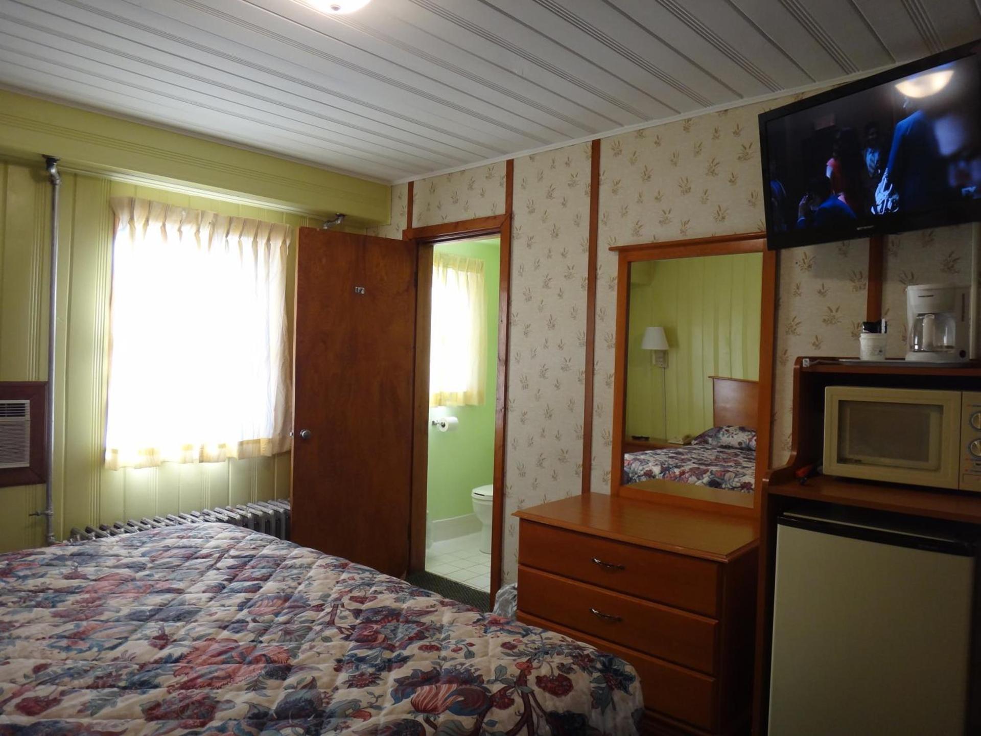 Pine Ridge Motel photo 15