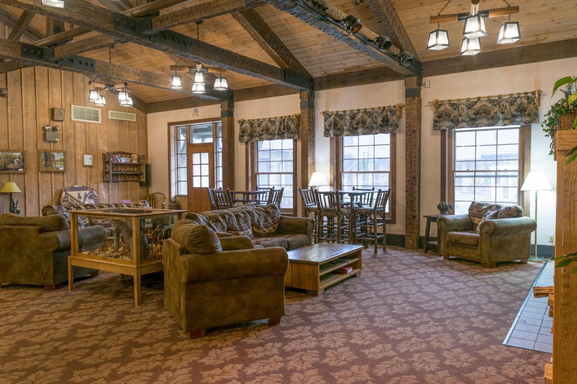 Abe Martin Lodge & Cabins photo 37