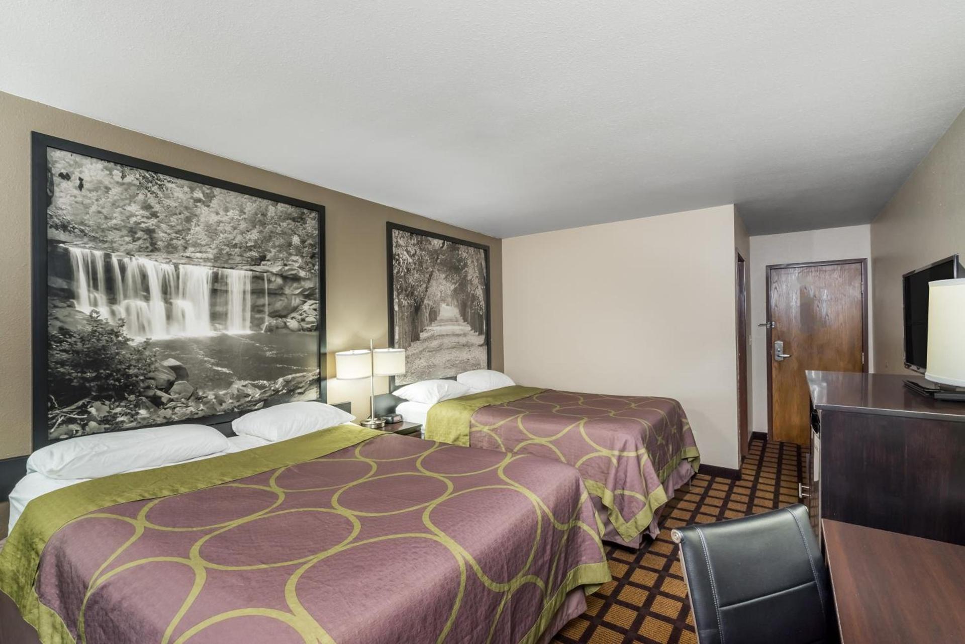 Super 8 by Wyndham Munfordville KY photo 23