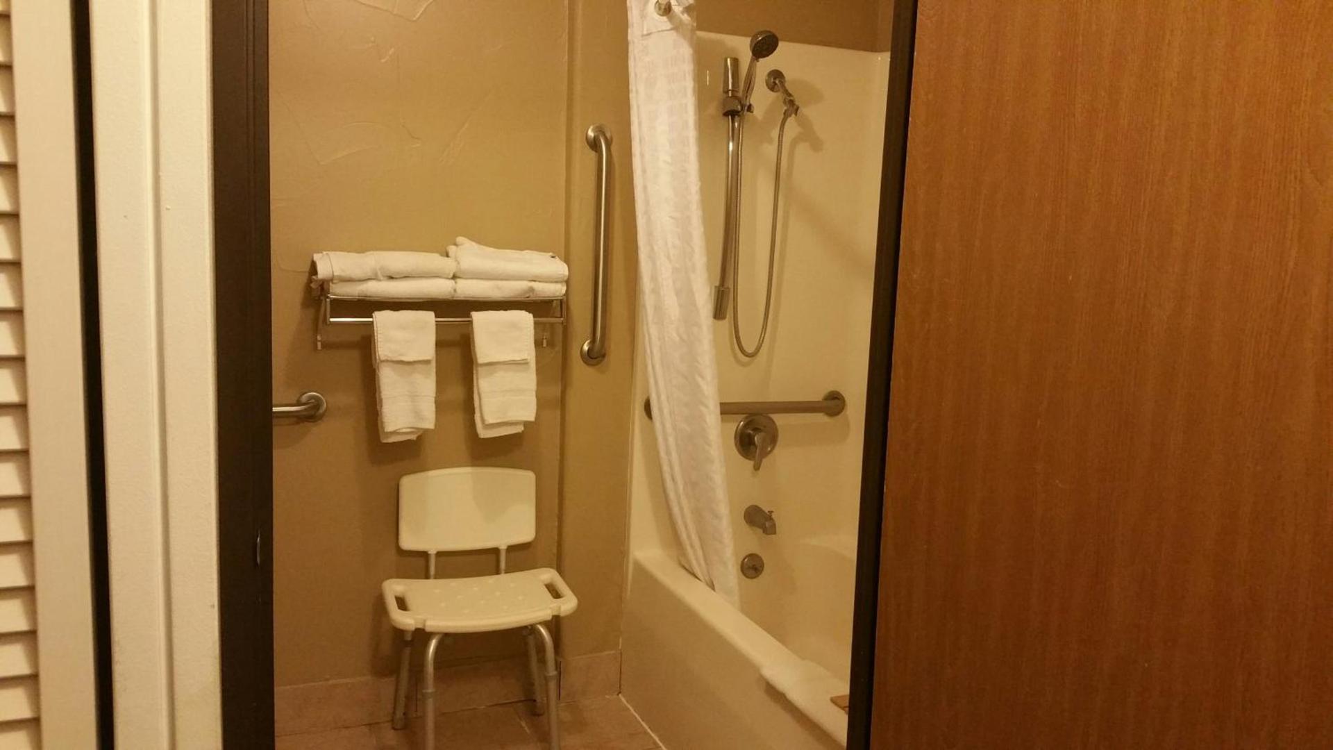 Quality Inn Dodge City photo 17