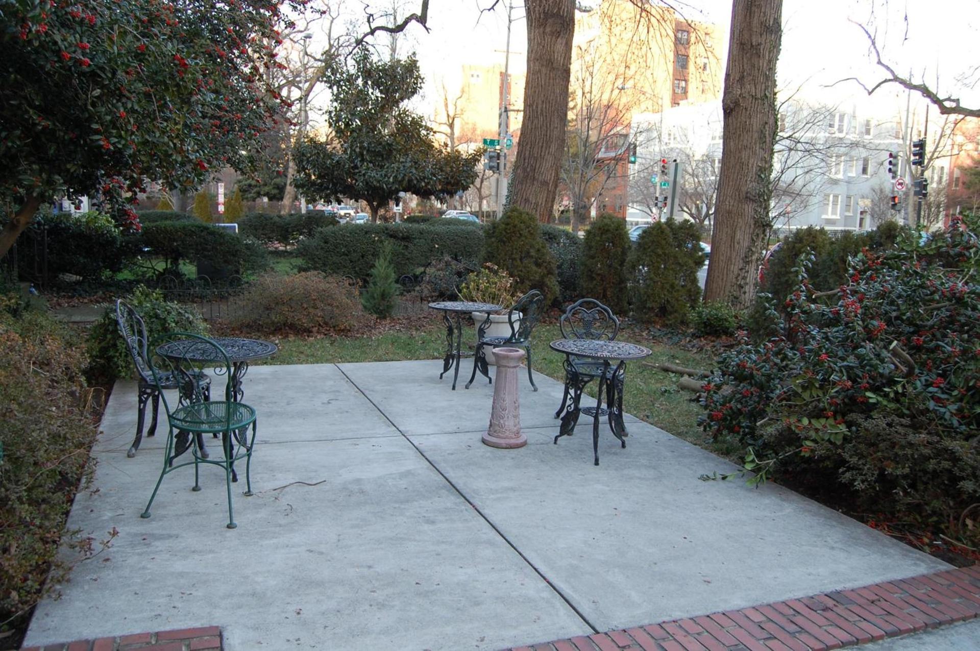 Windsor Inn Hotel photo 9