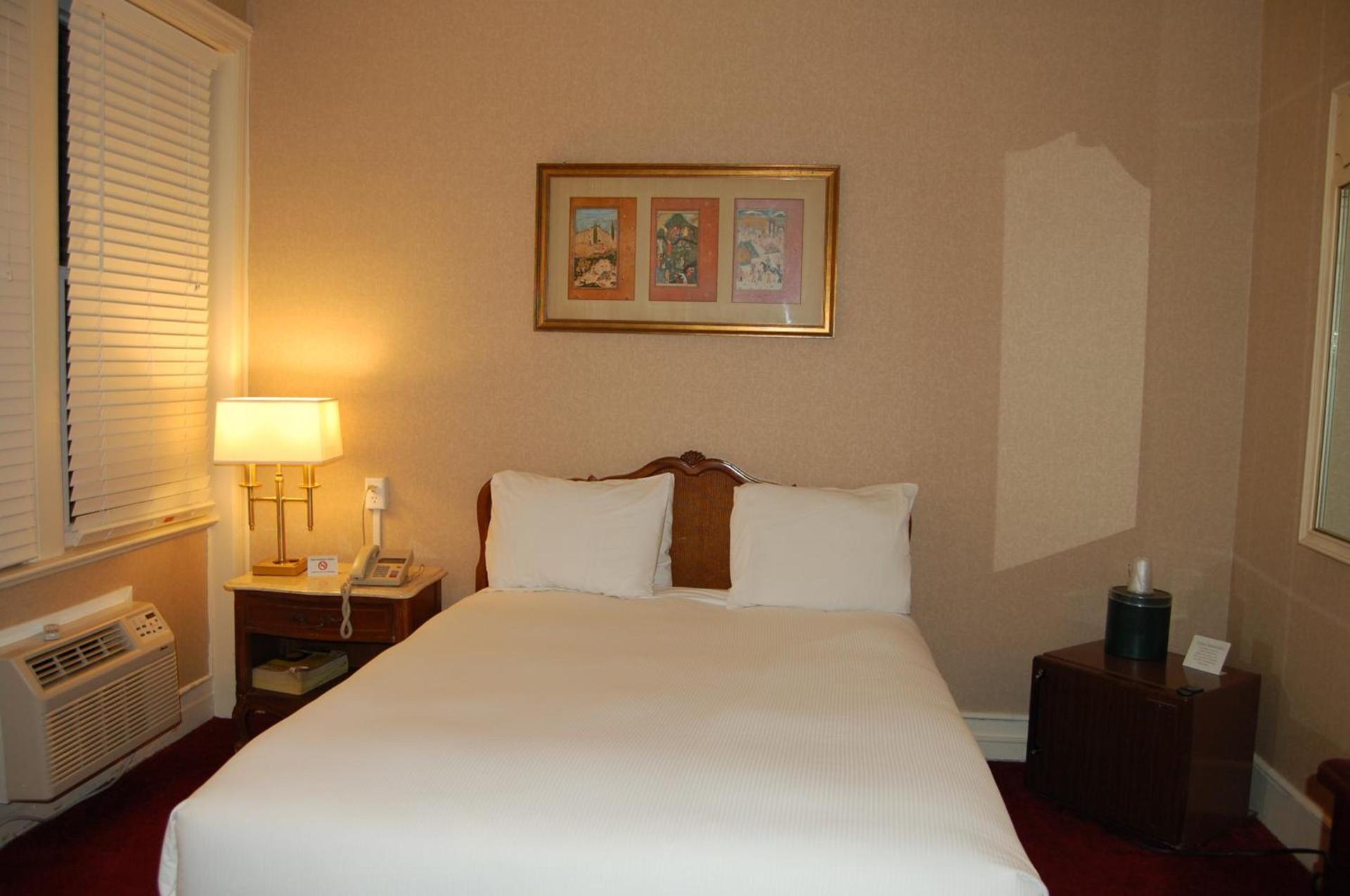 Windsor Inn Hotel photo 43