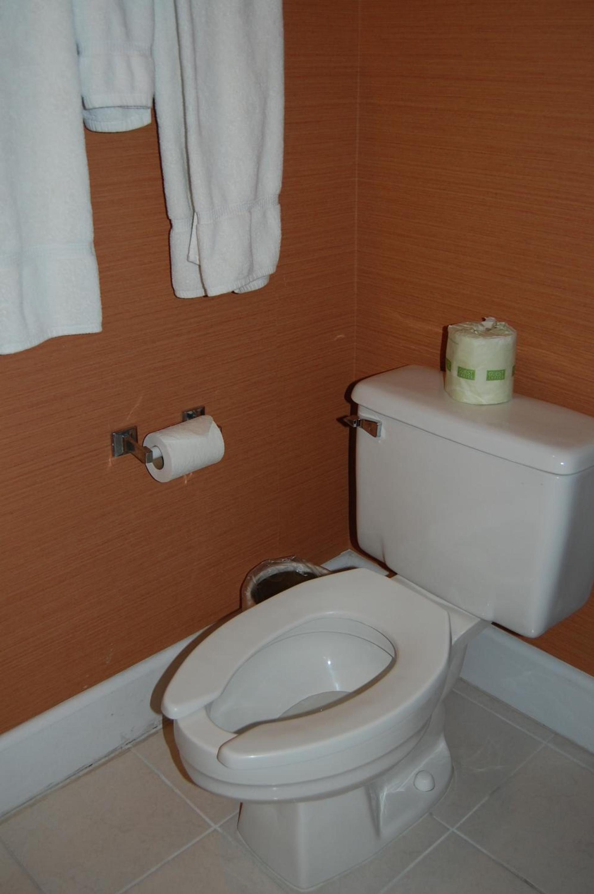 Windsor Inn Hotel photo 20