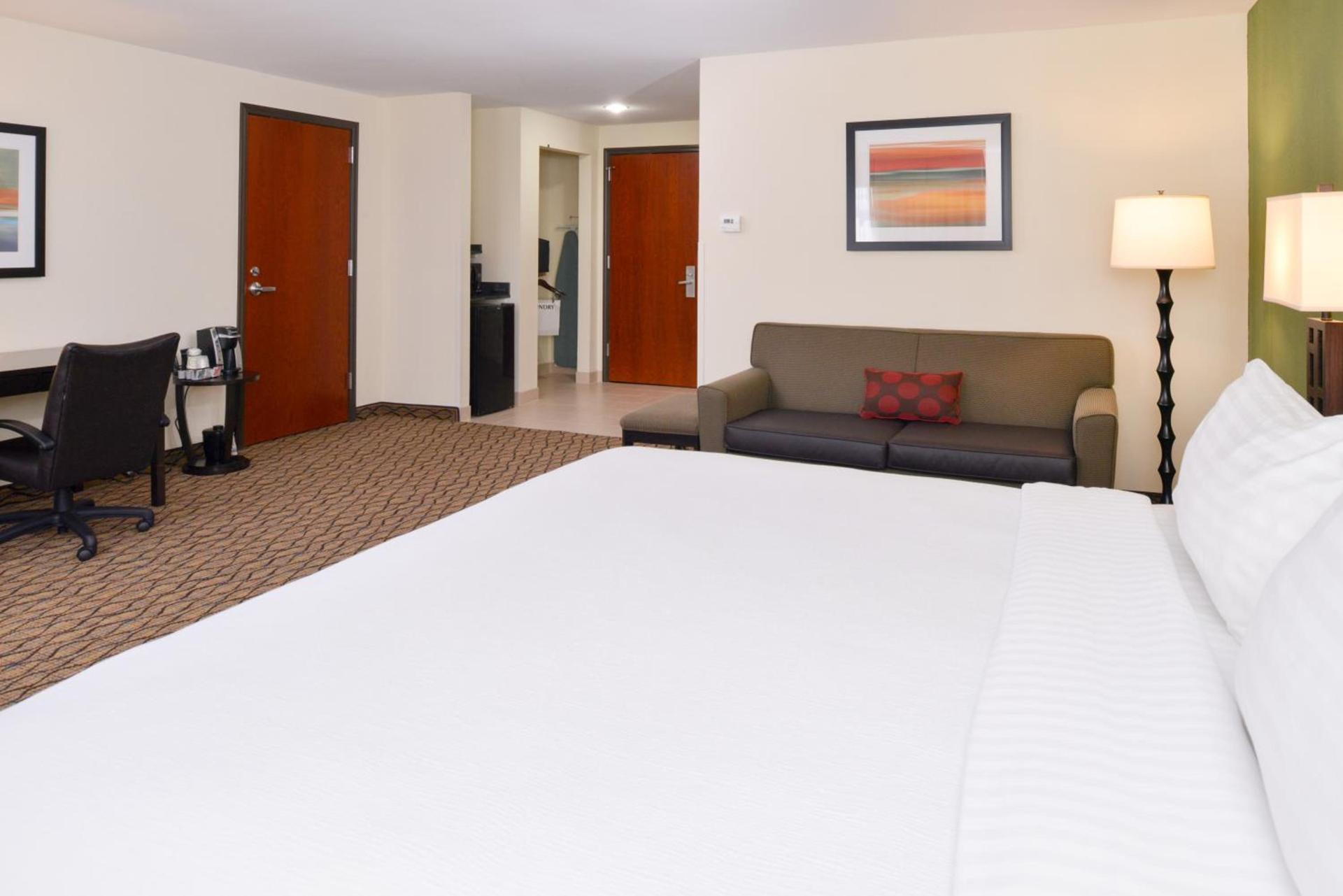 Holiday Inn Poplar Bluff by IHG photo 13