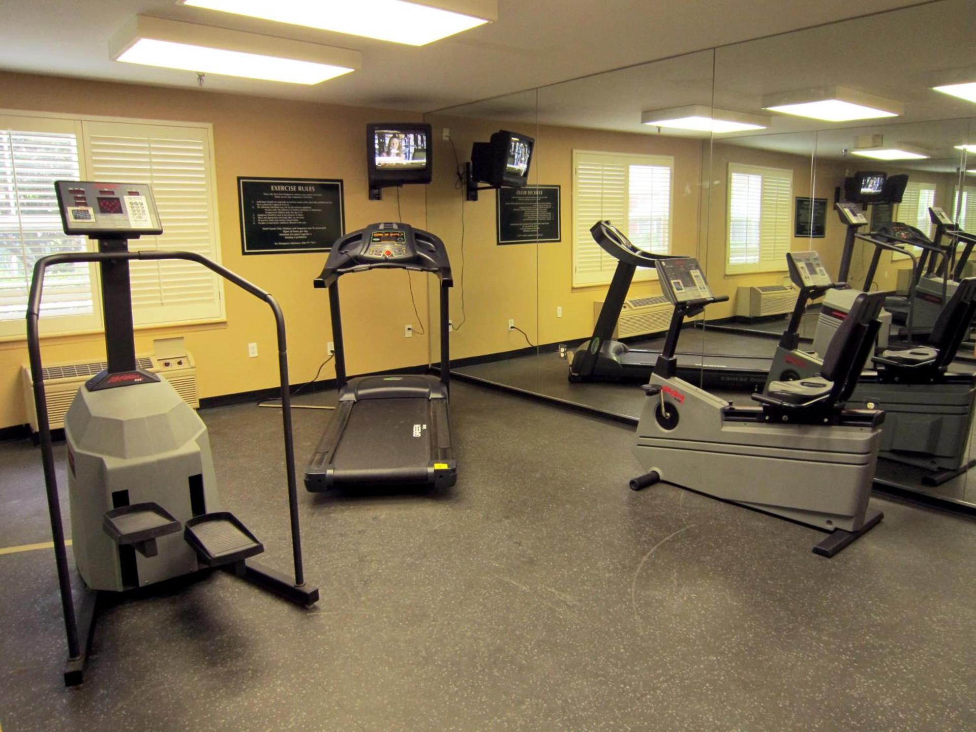 Extended Stay America Suites - Tampa - Airport - N Westshore Blvd photo 68