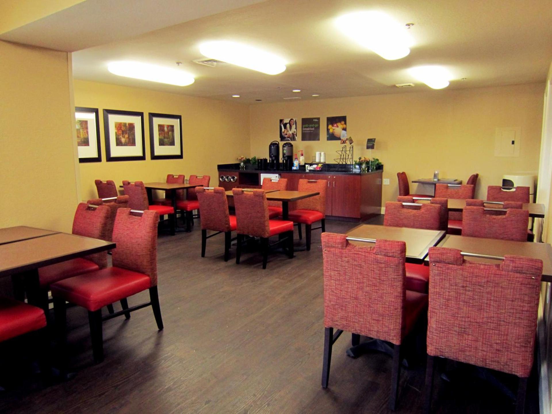 Extended Stay America Suites - Tampa - Airport - N Westshore Blvd photo 44