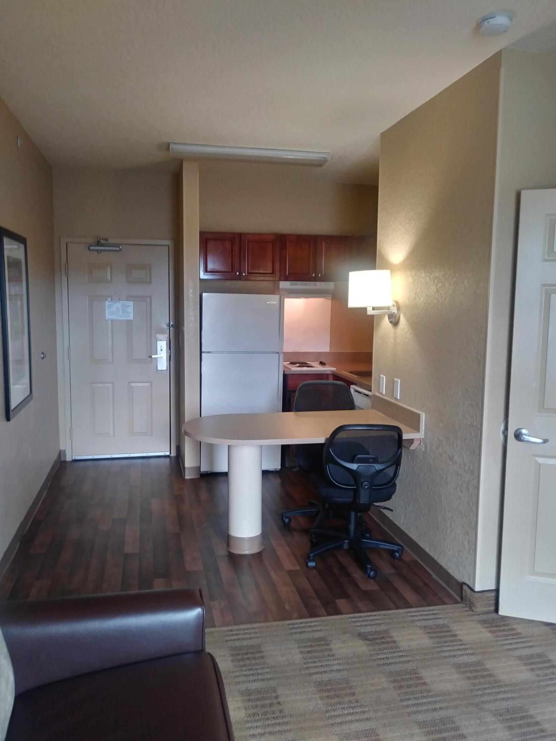 Extended Stay America Suites - Orlando - Southpark - Commodity Circle photo 49