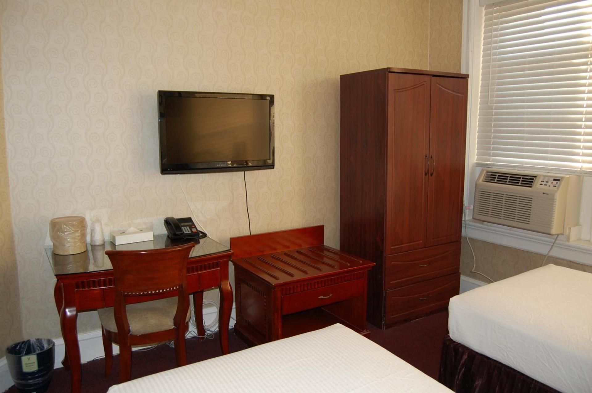 The Baron Hotel photo 3