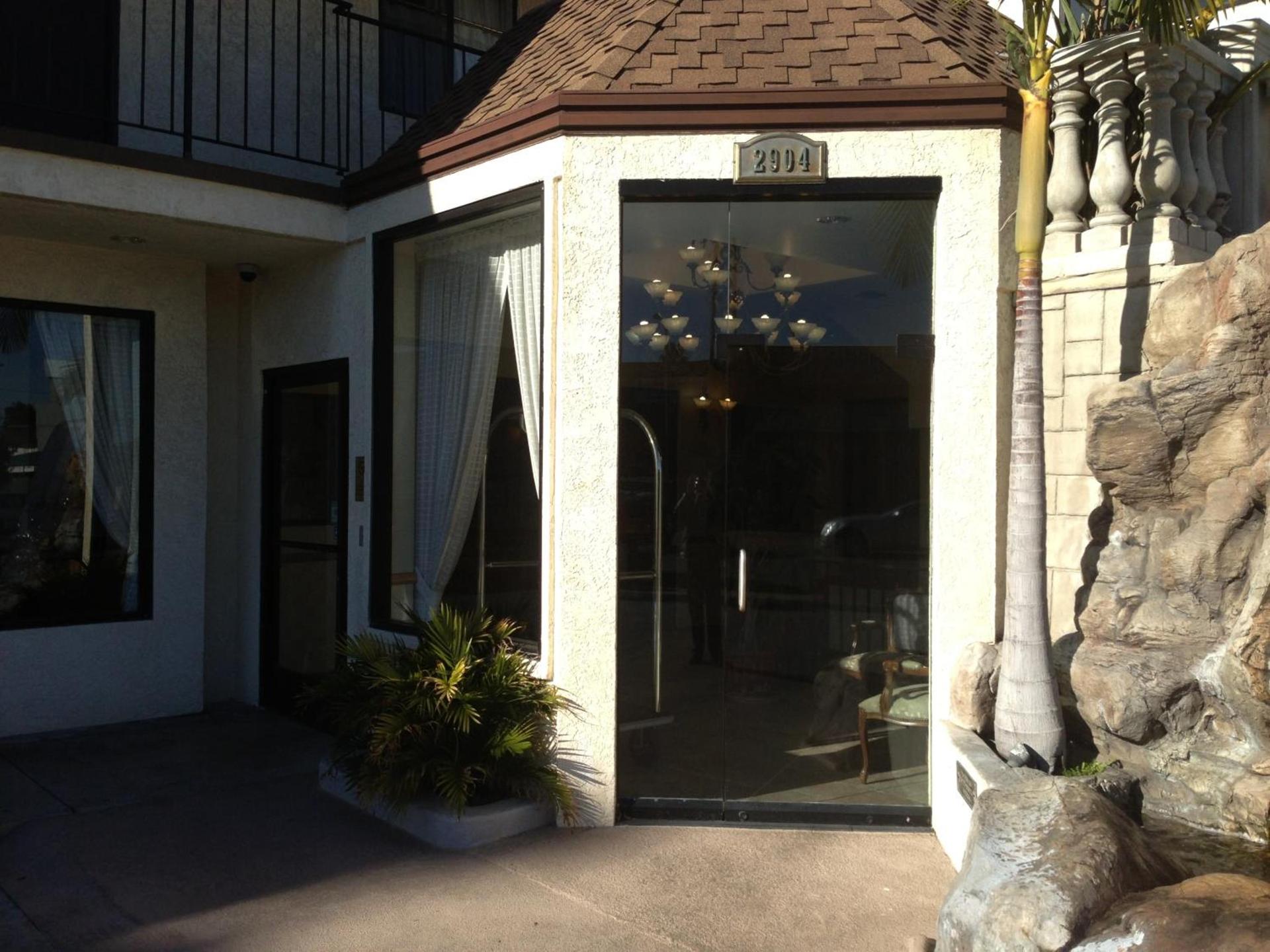 Jolly Roger Hotel photo 3