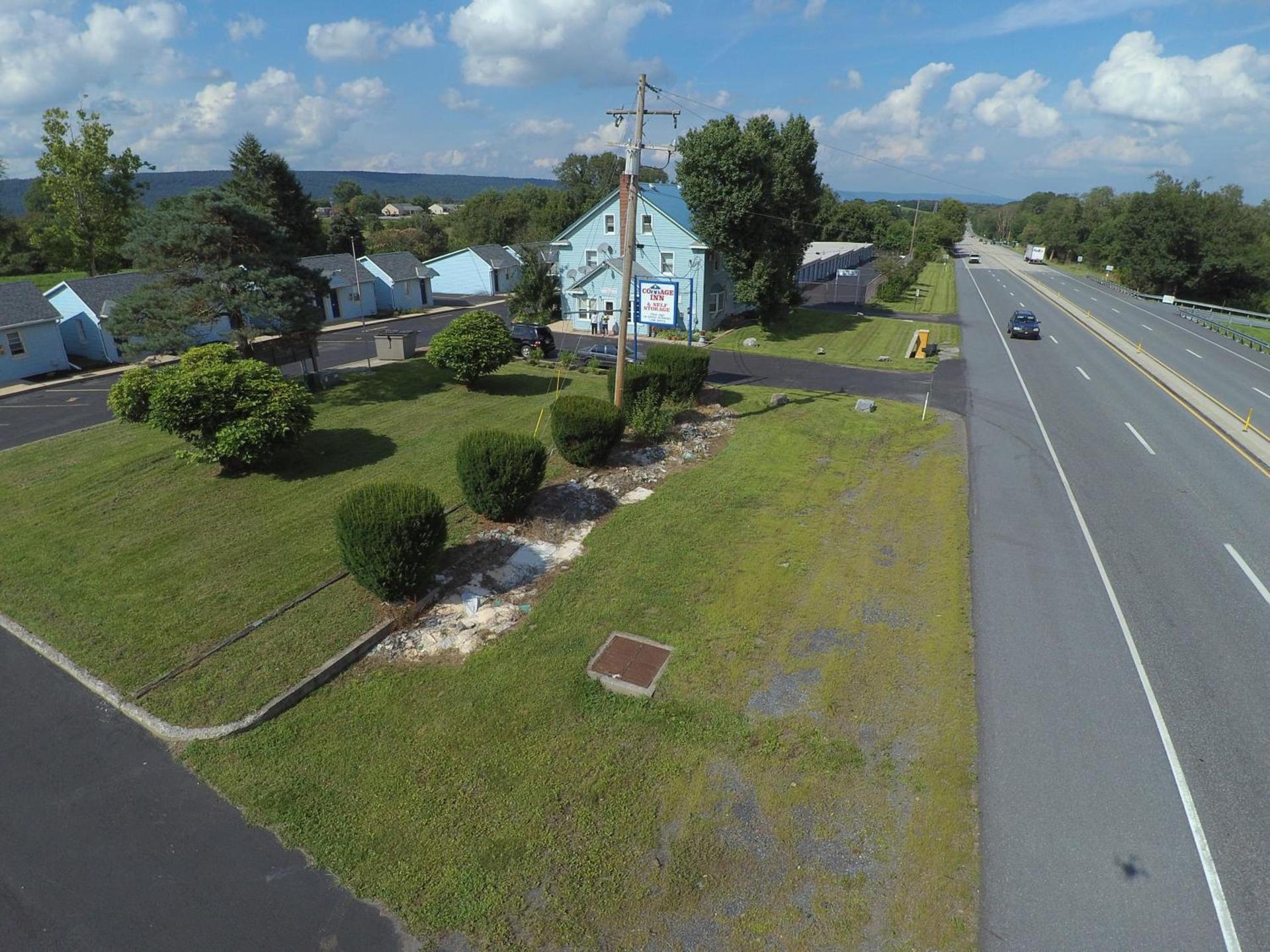 Cottage Inn - Grantville photo 39