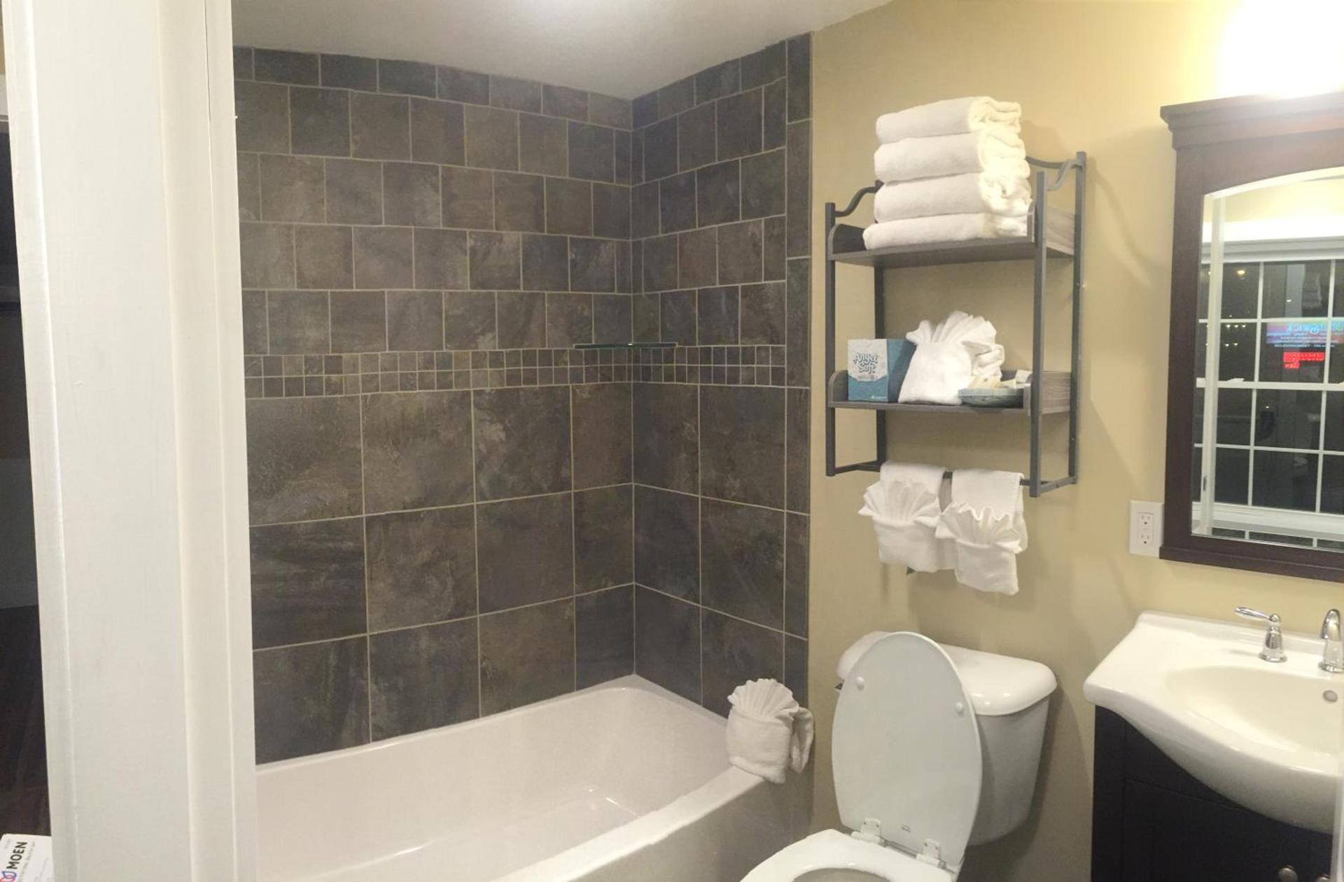 The Beachwood photo 53