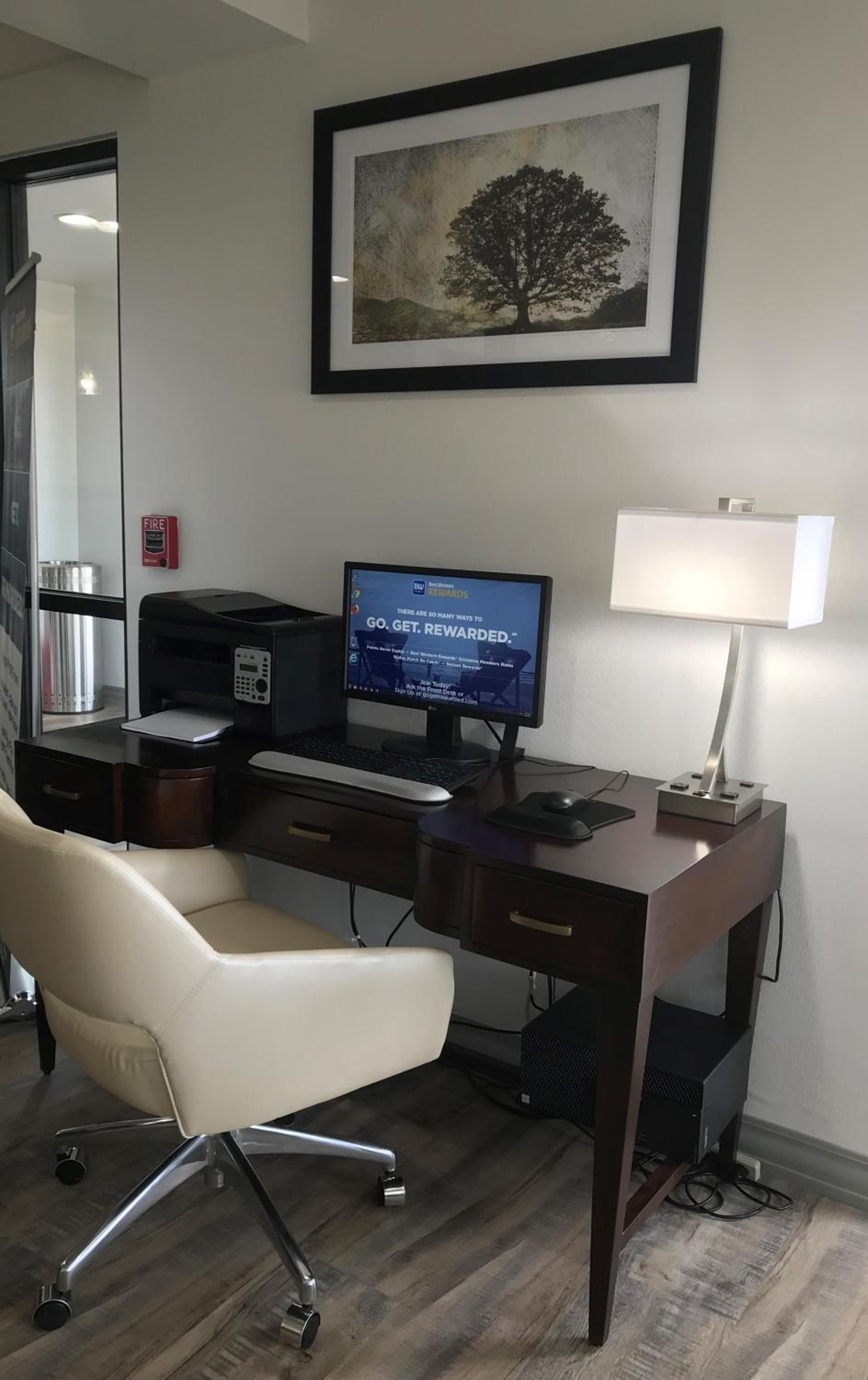Best Western Brookfield photo 21