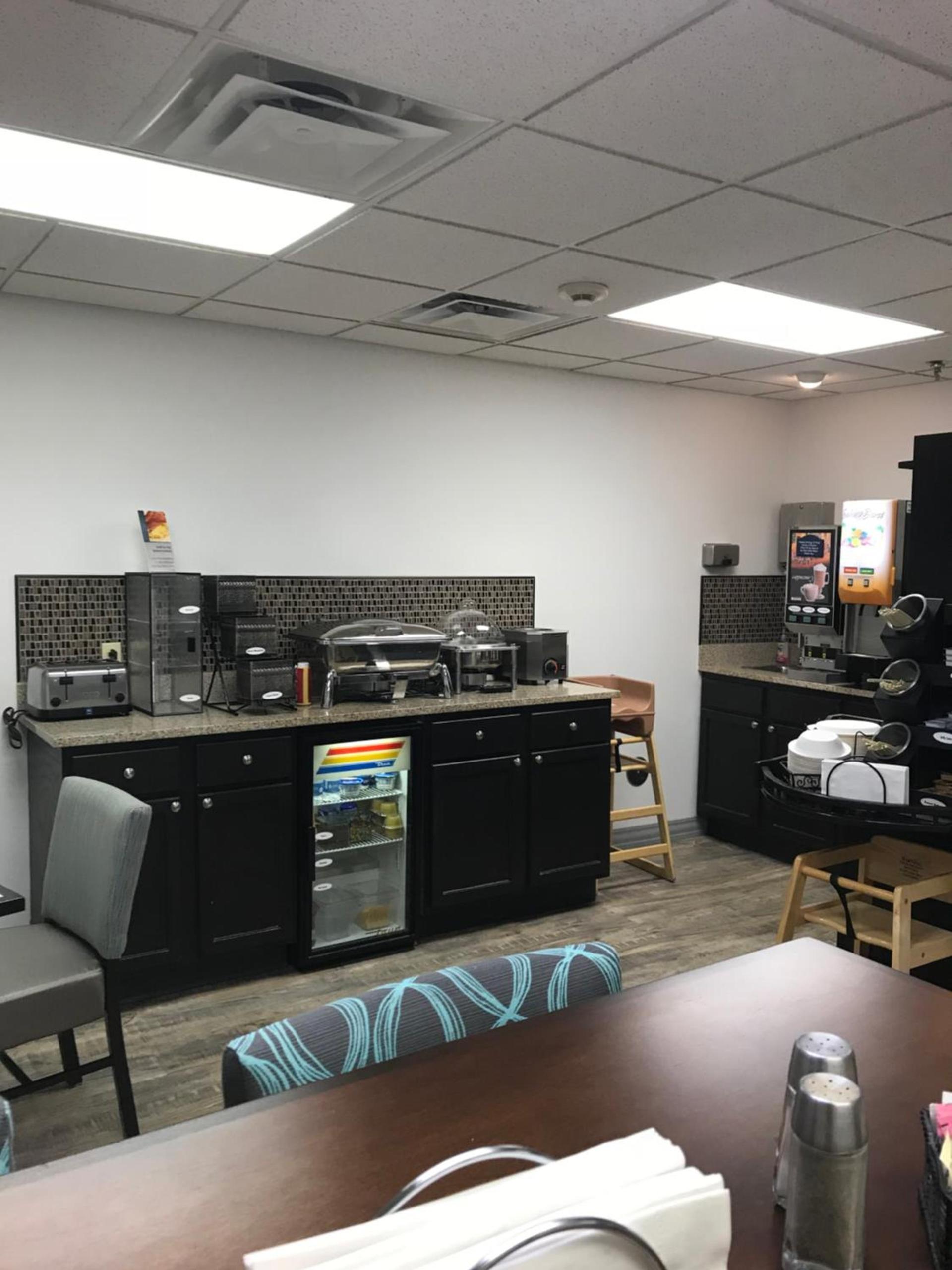 Best Western Brookfield photo 23