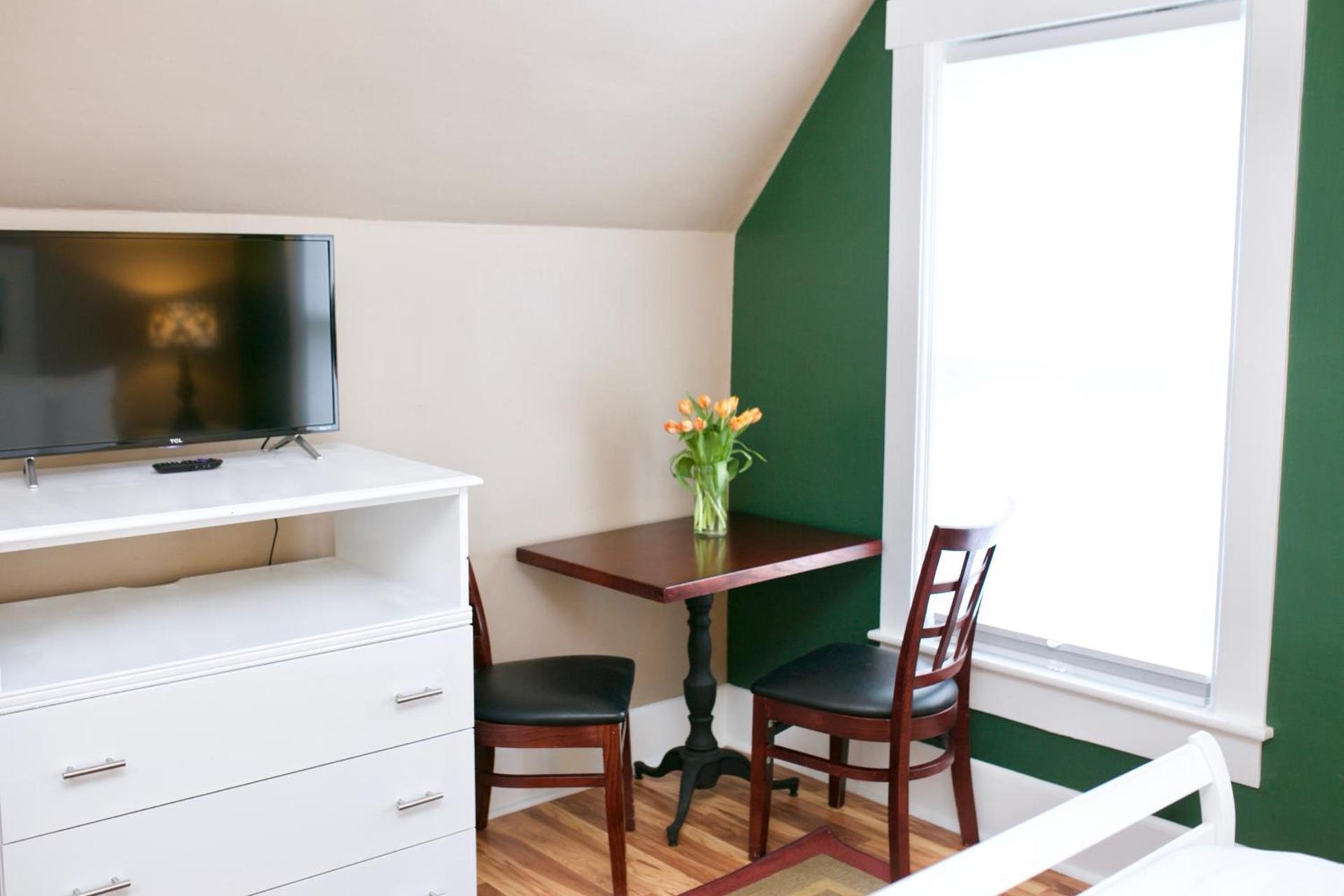 Inn at Kampfires photo 2