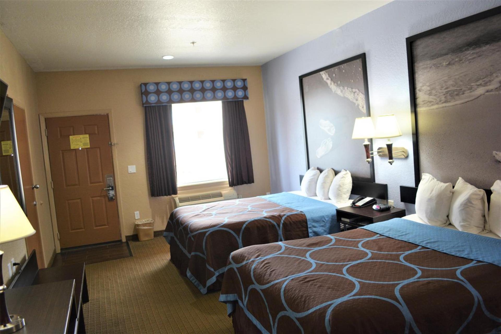 Super 8 by Wyndham Galveston photo 30