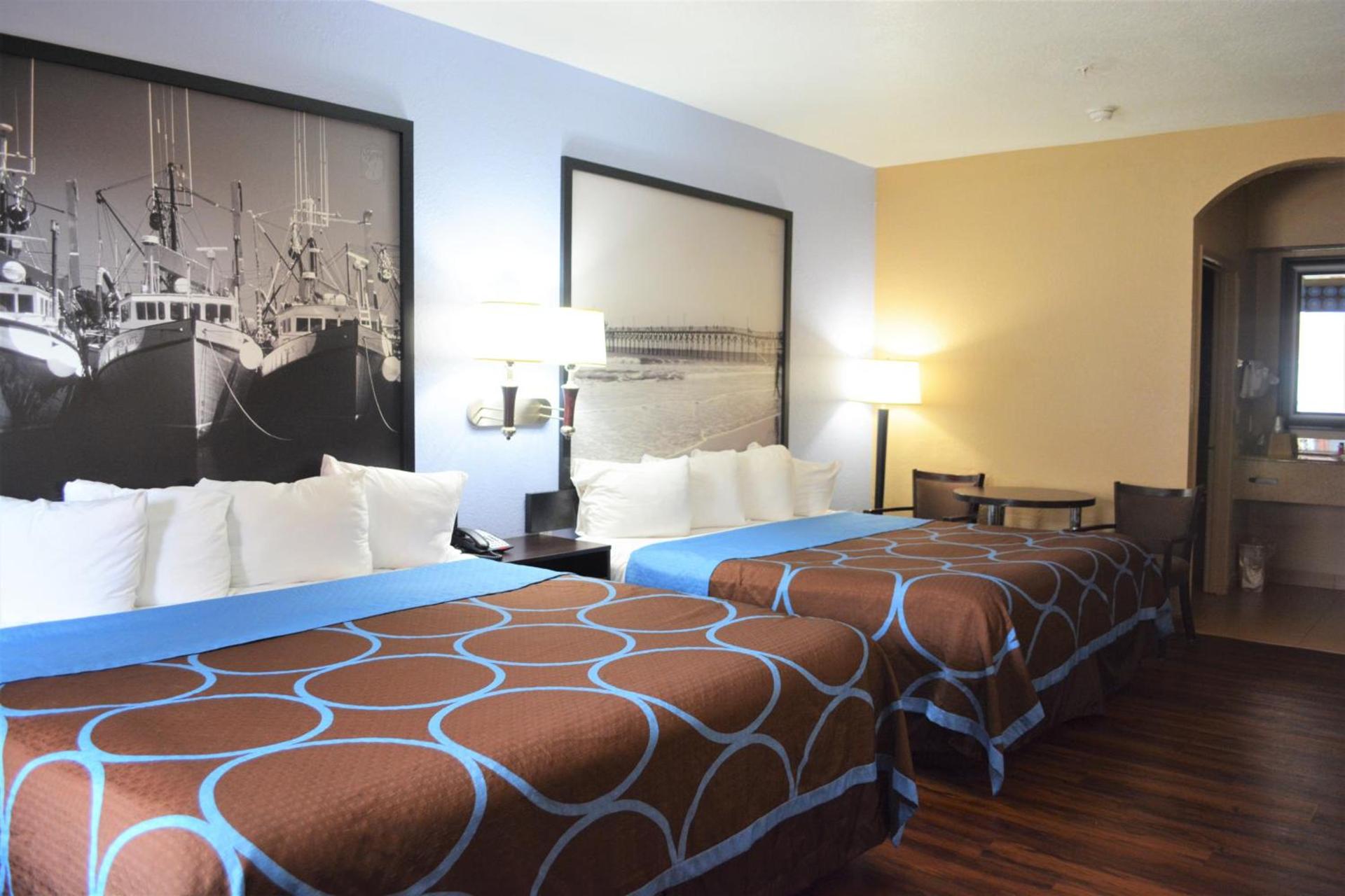 Super 8 by Wyndham Galveston photo 27