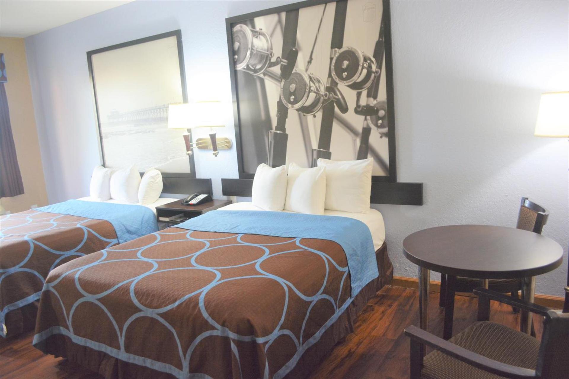 Super 8 by Wyndham Galveston photo 23