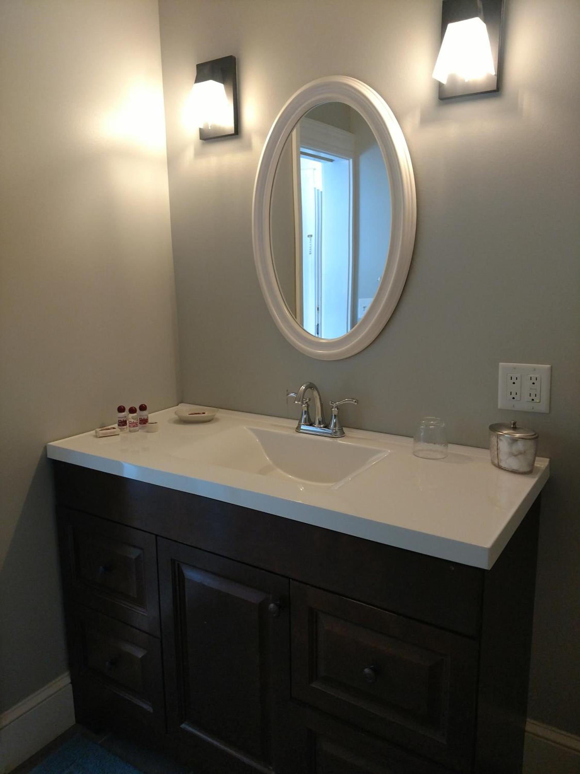 Saltair Inn Waterfront B&B photo 38