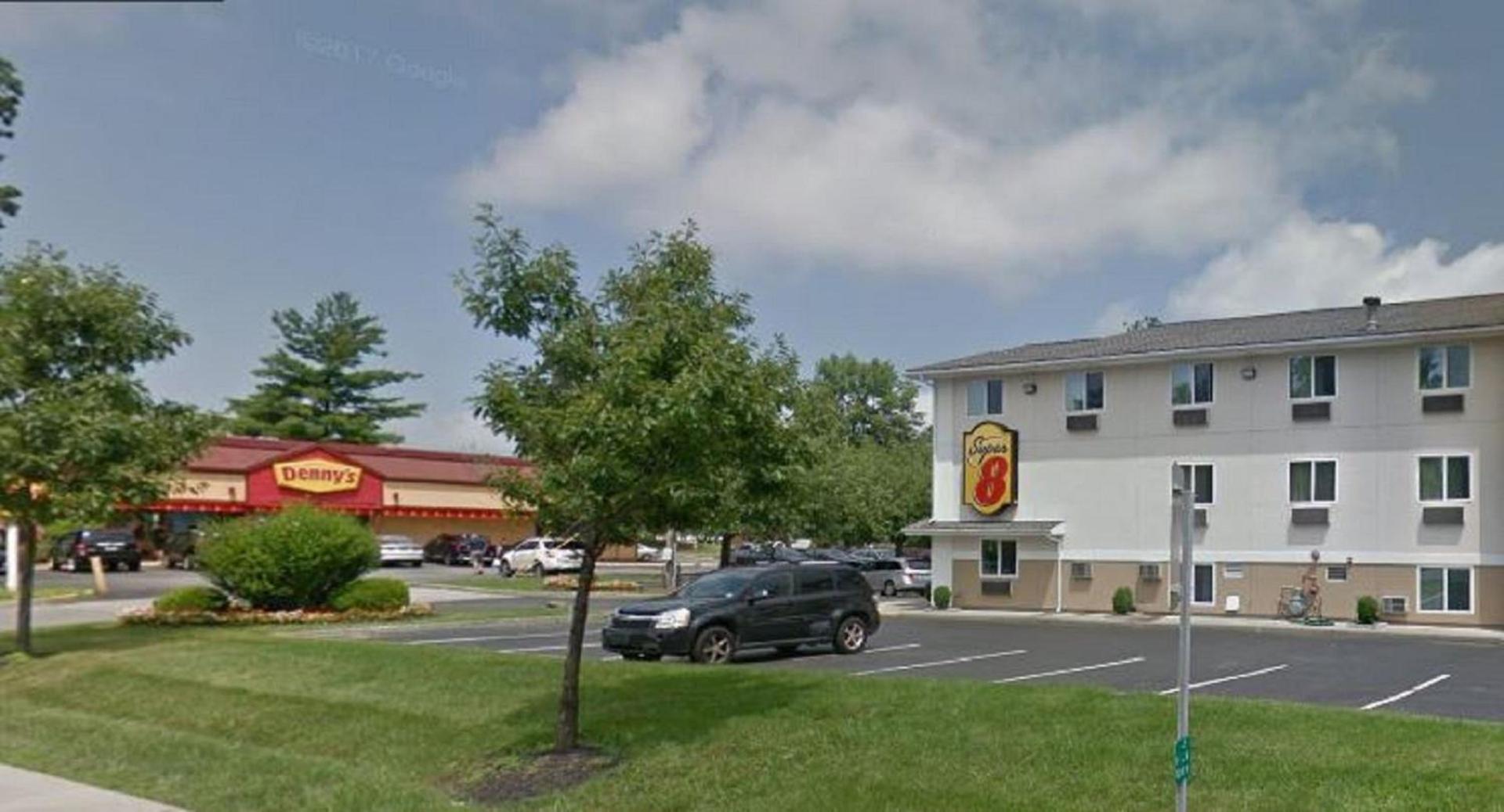 Super 8 by Wyndham Latham - Albany Airport photo 19